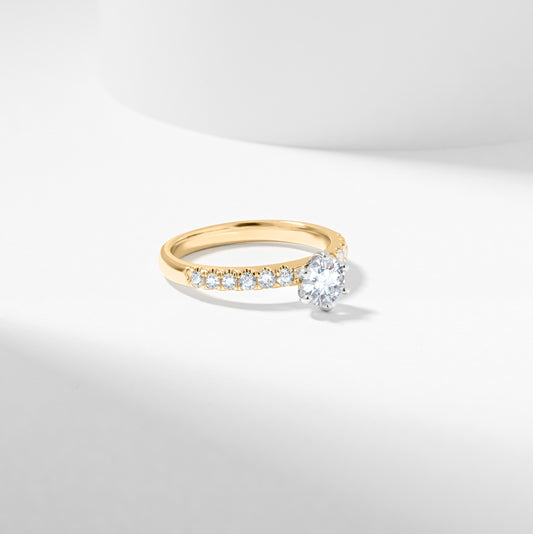 Round Brilliant Lab Grown Diamond Solitaire with Shoulder Accents Engagement Ring 1.0tdw 0.66ct