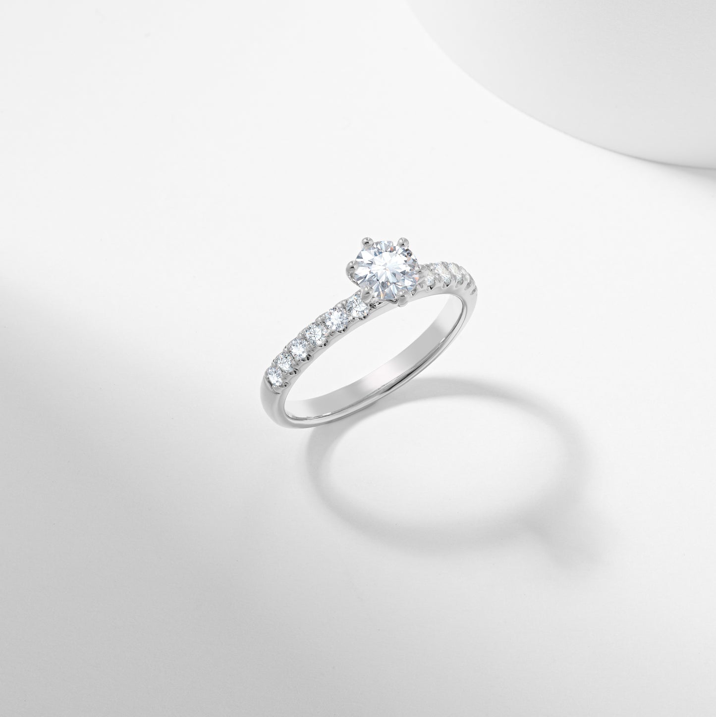 Round Brilliant Lab Grown Diamond Solitaire with Shoulder Accents Engagement Ring 1.0tdw 0.66ct