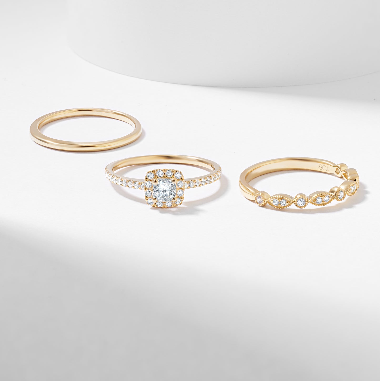 Cushion Cut Diamond Halo Bridal Set 1.0tdw