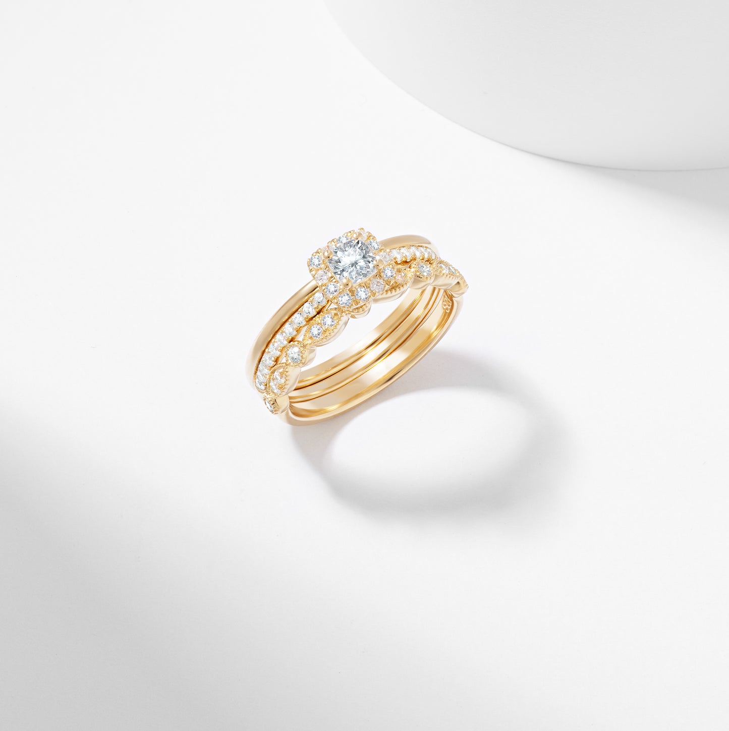 Cushion Cut Diamond Halo Bridal Set 1.0tdw