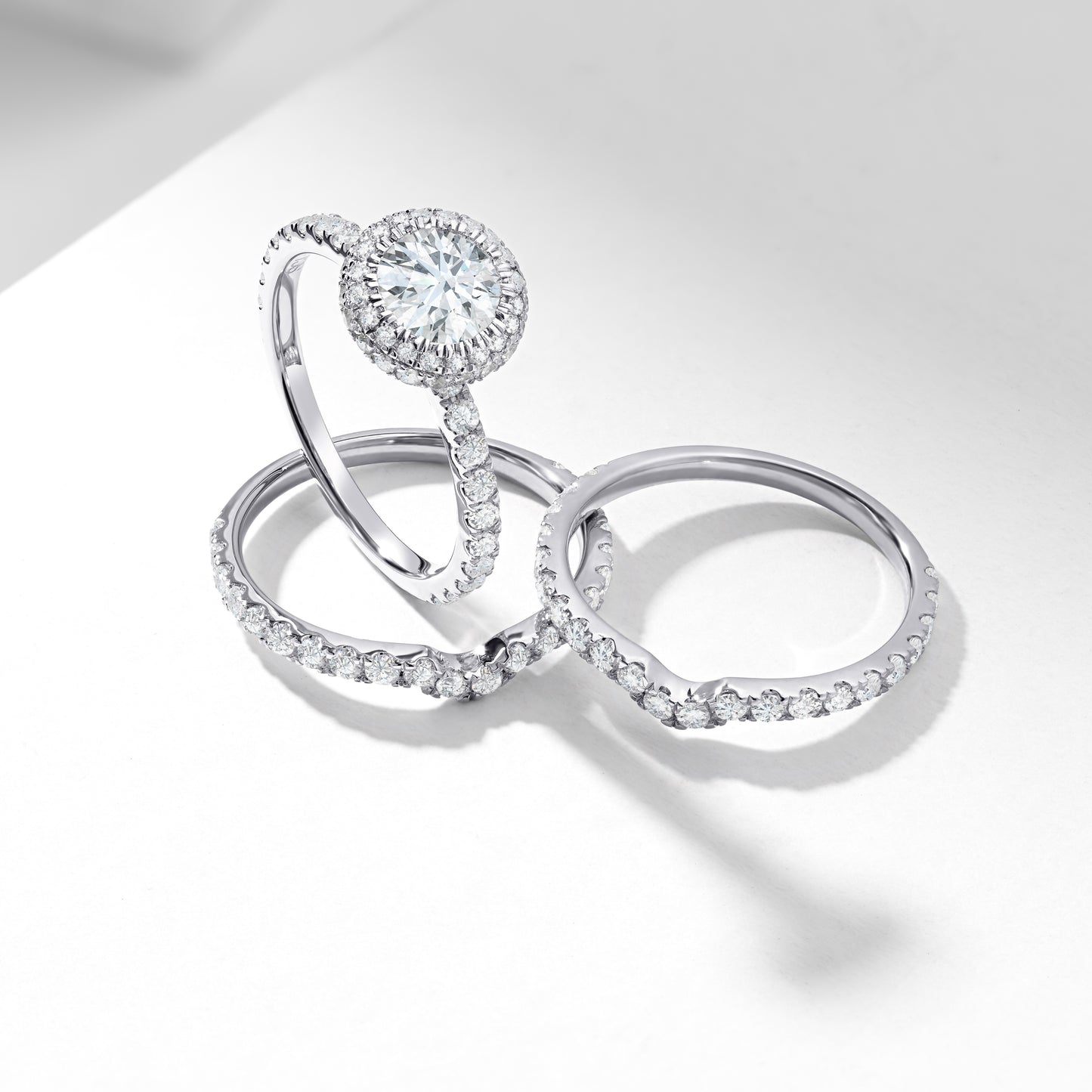 1.0ct Round Brilliant Diamond With Halo And Fine Claw Set Shoulders Bridal Set 2.35tdw