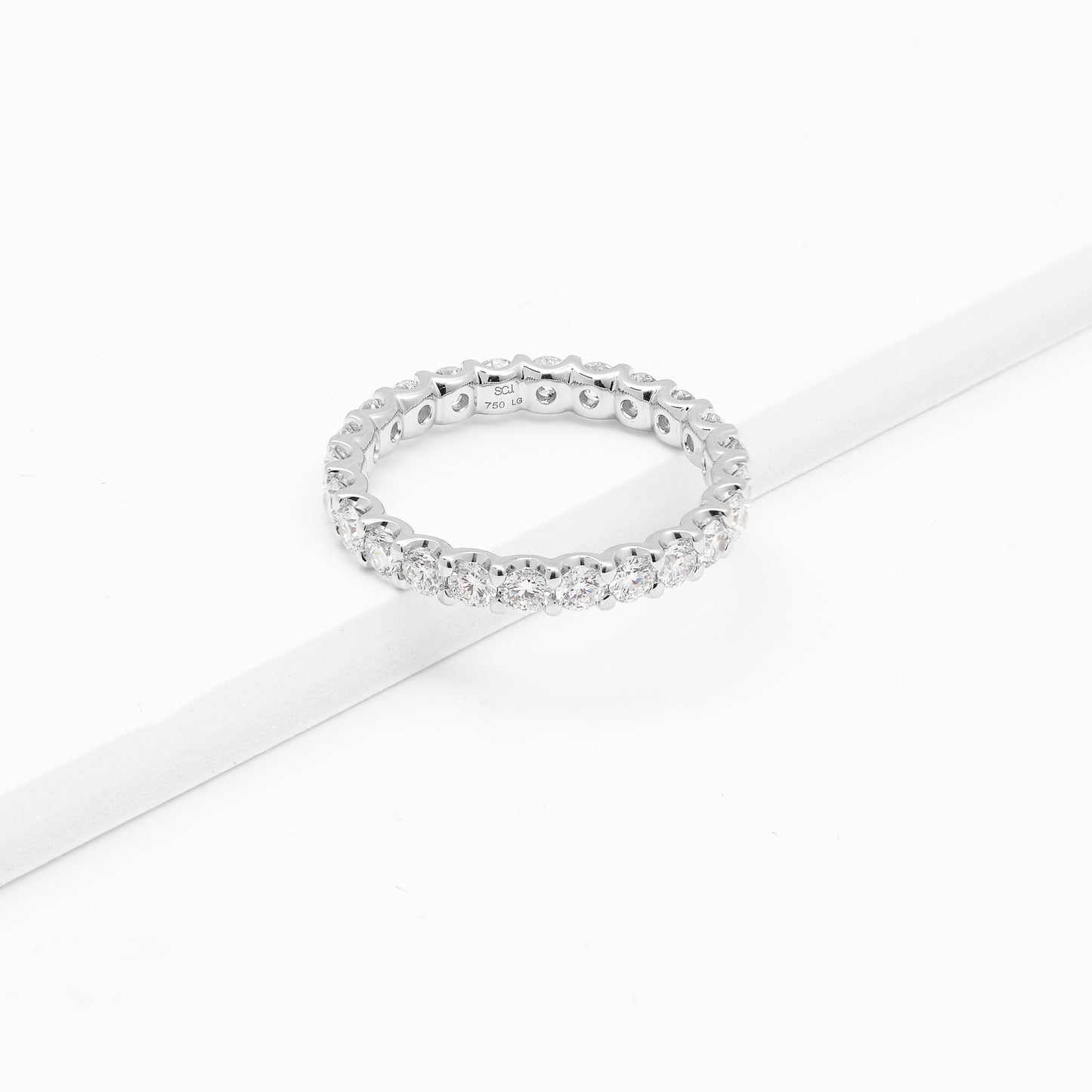 18K White Gold Round Brilliant Lab Diamond Floating Full Eternity Ring 1.72tdw