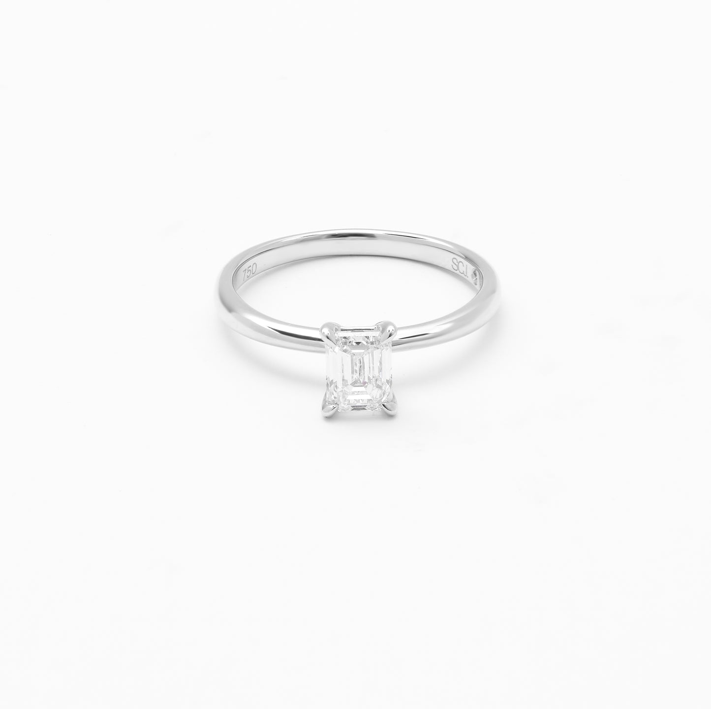 18K White Gold Emerald Cut Diamond Solitaire Engagement Ring 0.75ct