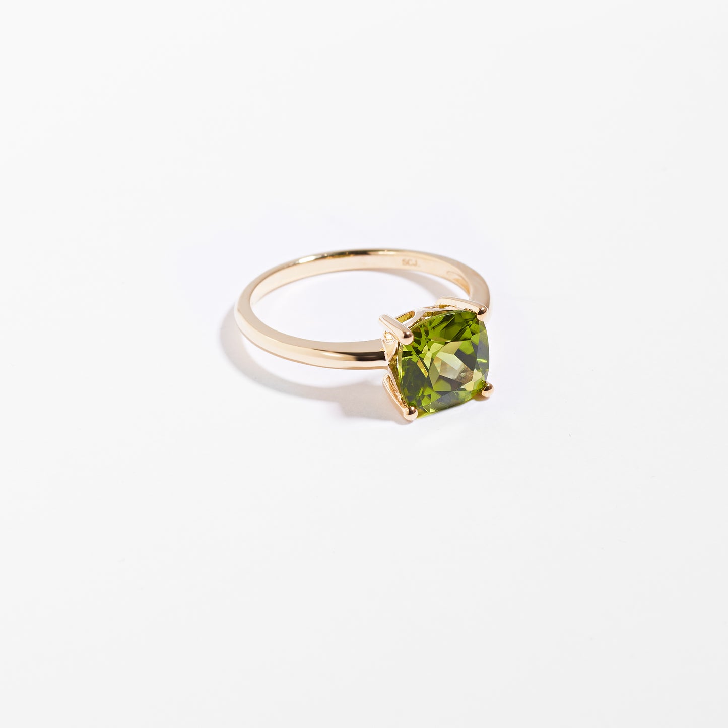 9K Yellow Gold Peridot August Birthstone ring