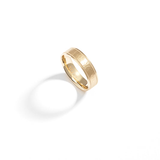 9K Yellow Gold Hammer Finish Centre Polished Edges Band Ring 6mm