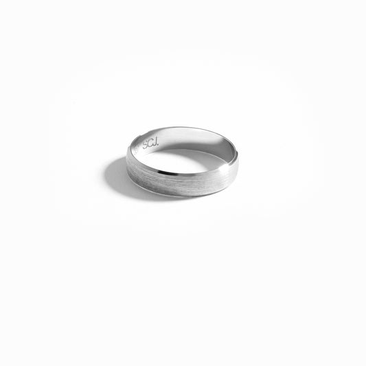 9K White Gold Half Round Bevel Edge Grain Finish Band Ring 5mm