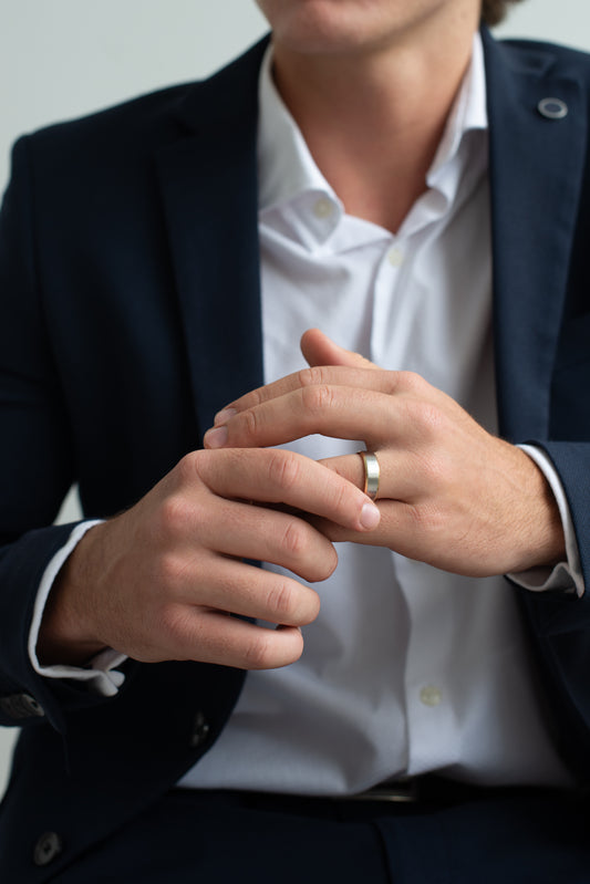 9K Yellow Gold And Cobalt Chrome Polished Edges With Brushed Centre Band 6.5mm