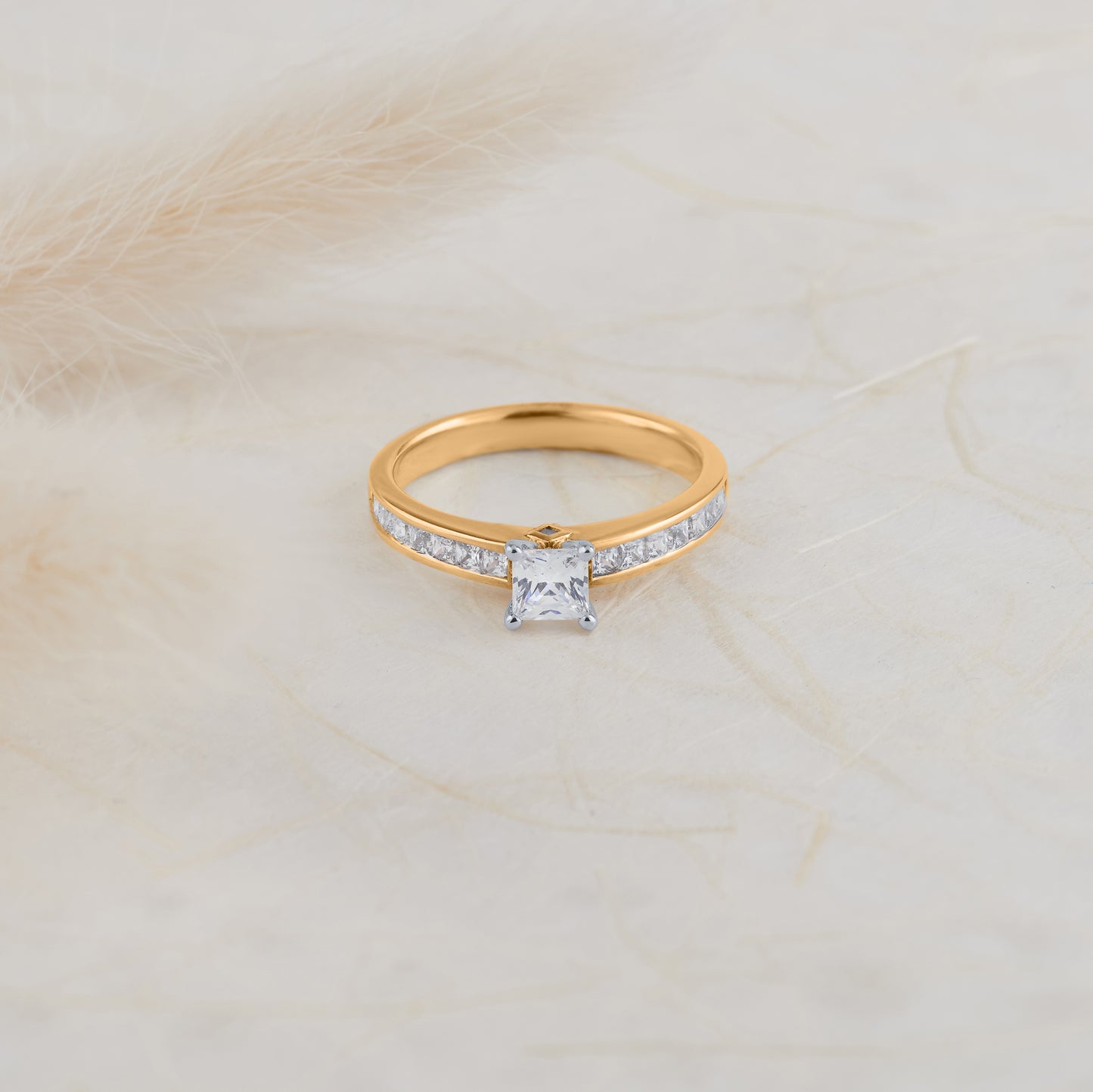 18K Yellow Gold and Platinum Princess Cut Diamond Solitaire with Shoulder Accents Engagement Ring 1.0tdw