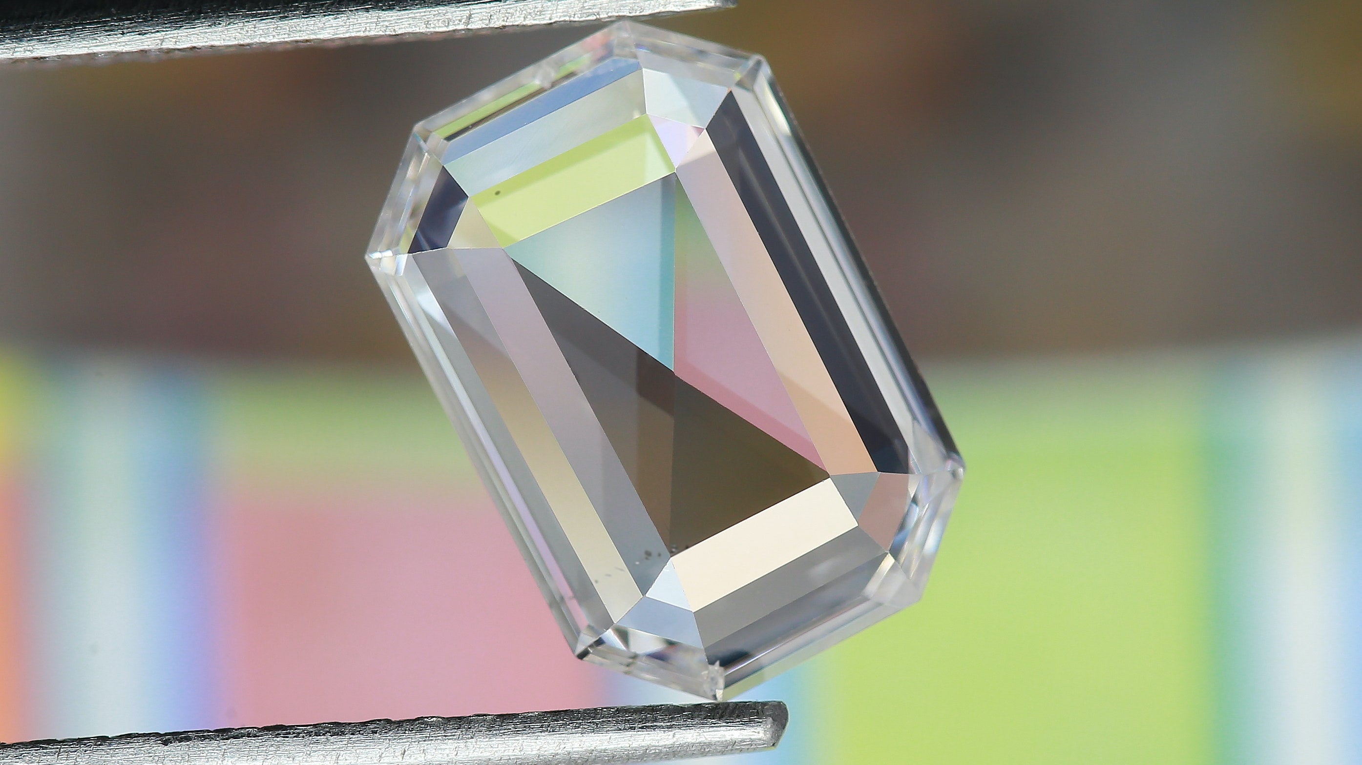 Radiant vs emerald cut diamonds