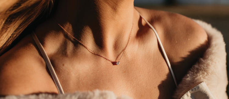 Diamond Pendant Necklaces