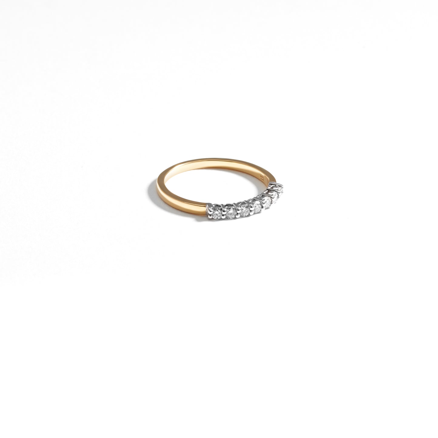 18K Yellow Gold Round Brilliant Diamond Claw Set Wedder or Eternity Ring 0.25tdw