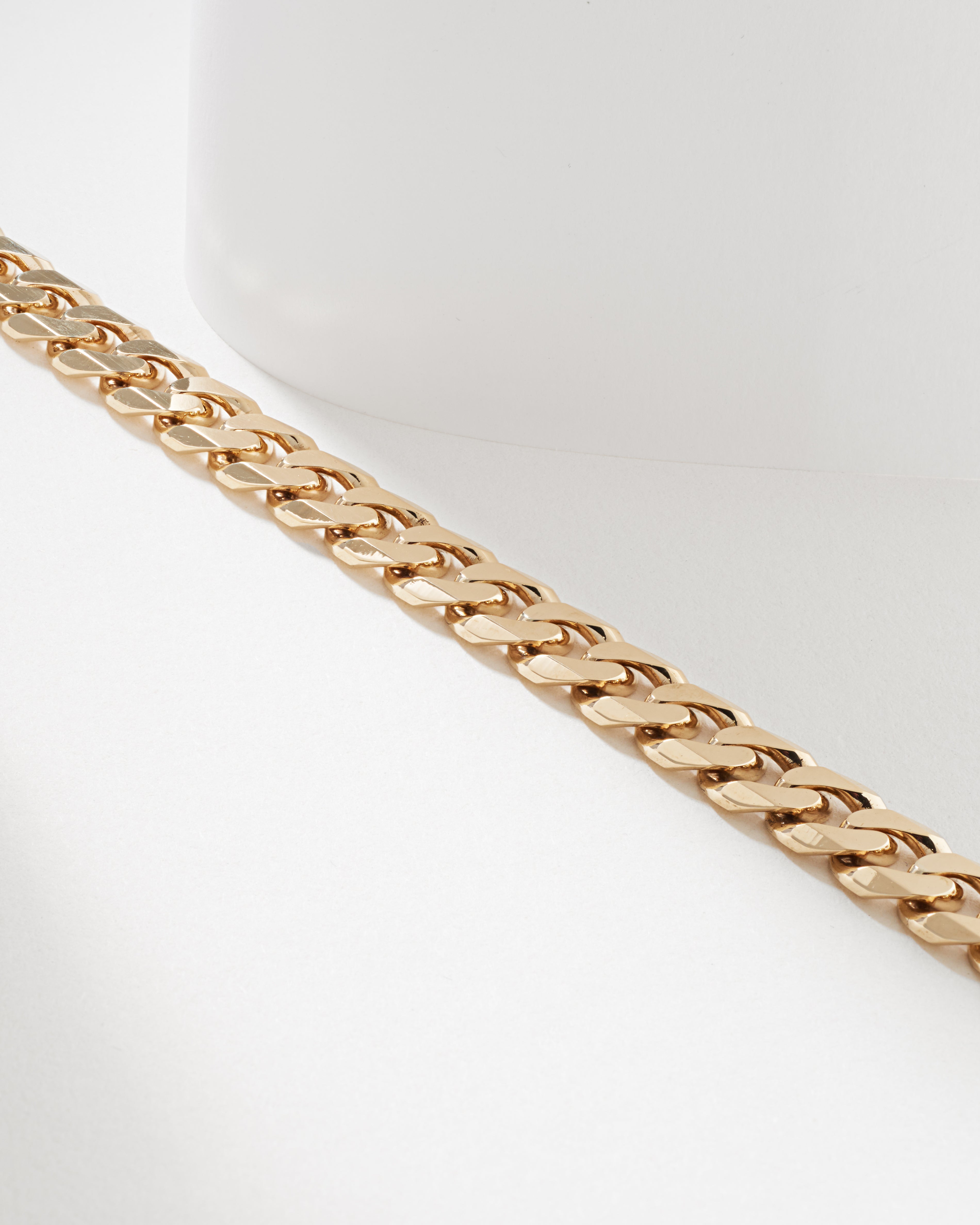 9K Yellow Gold 7mm Solid Curb Link Chain 55cm