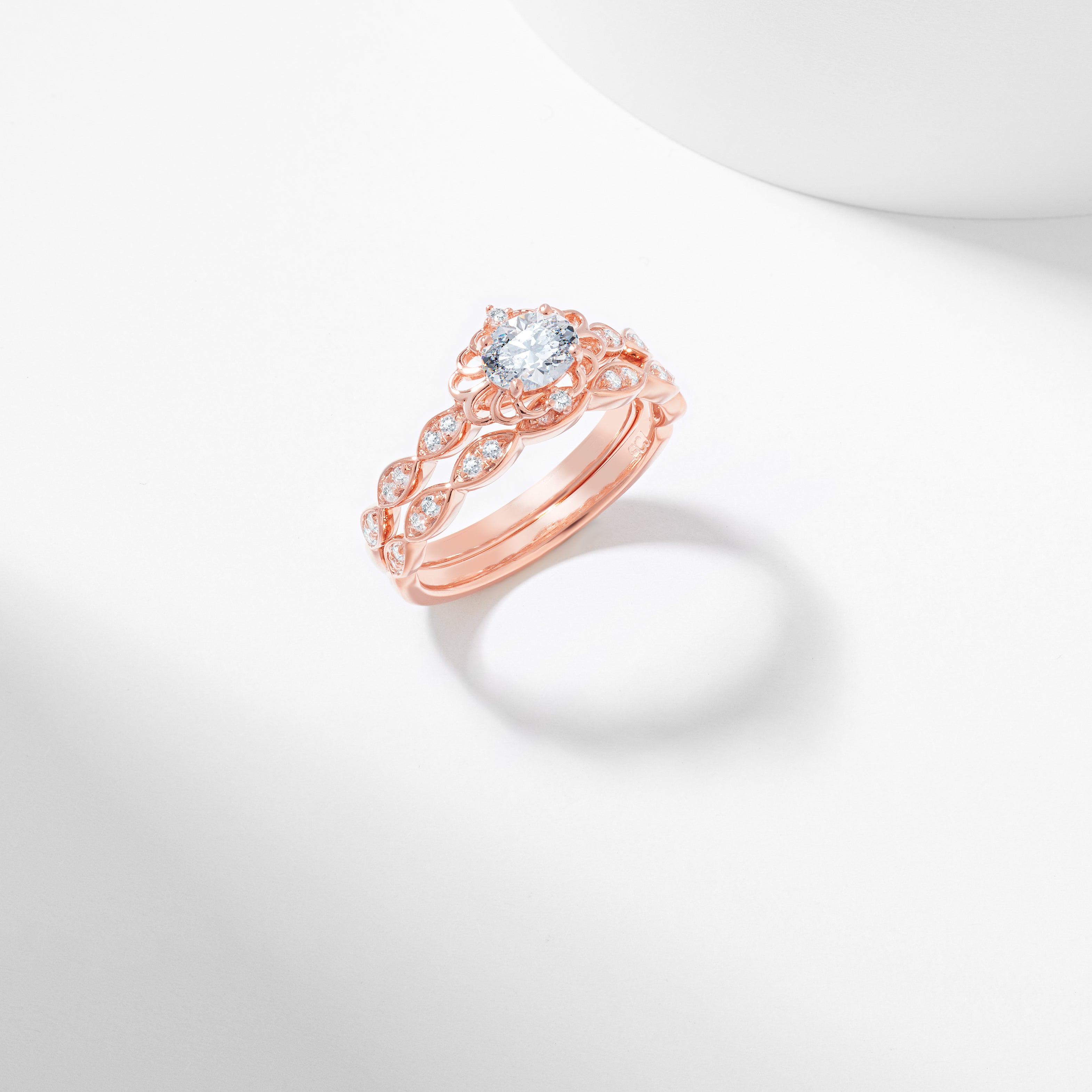 Oval Diamond Filigree Halo Bridal Set 0.7tdw