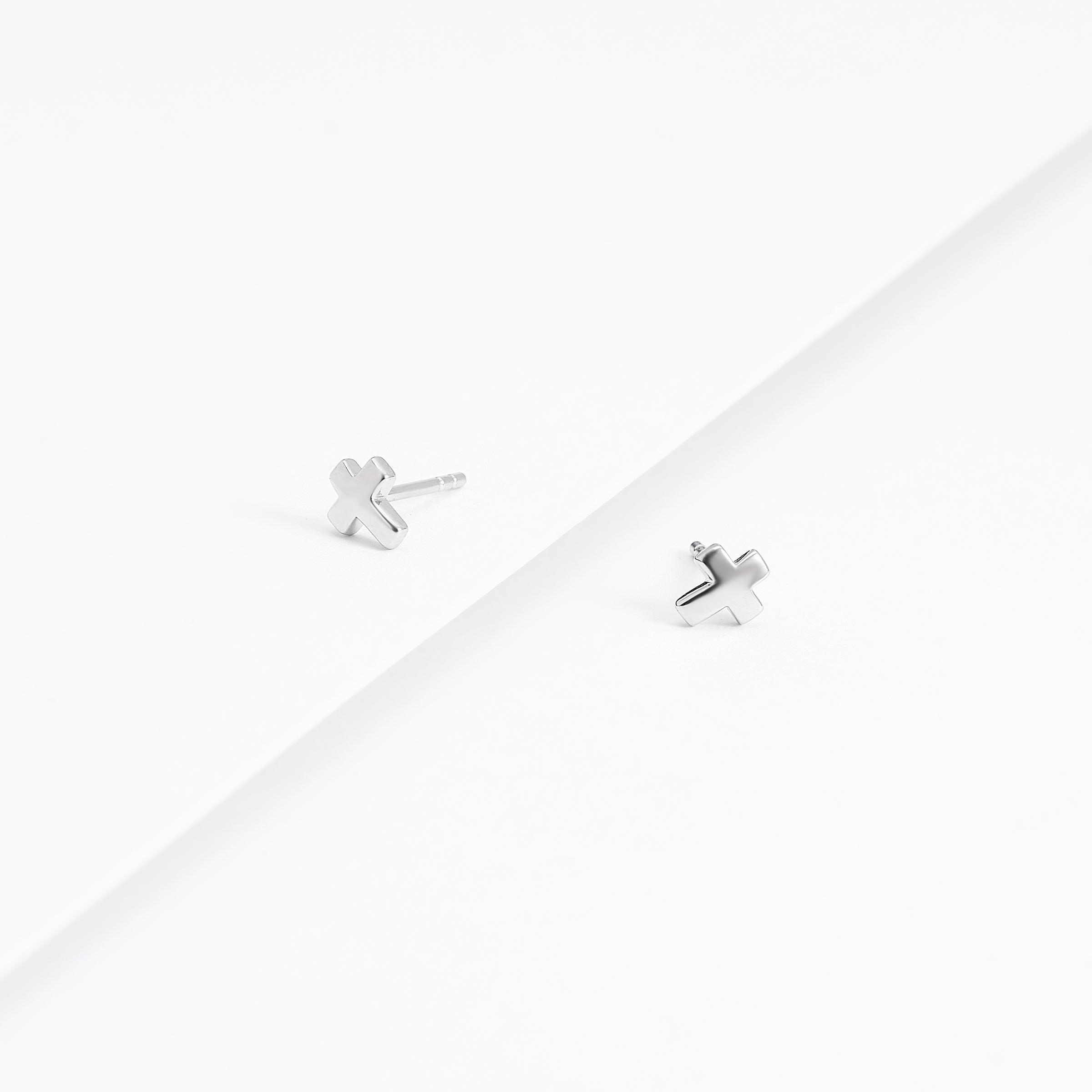 Sterling Silver Plain Cross Stud Earrings
