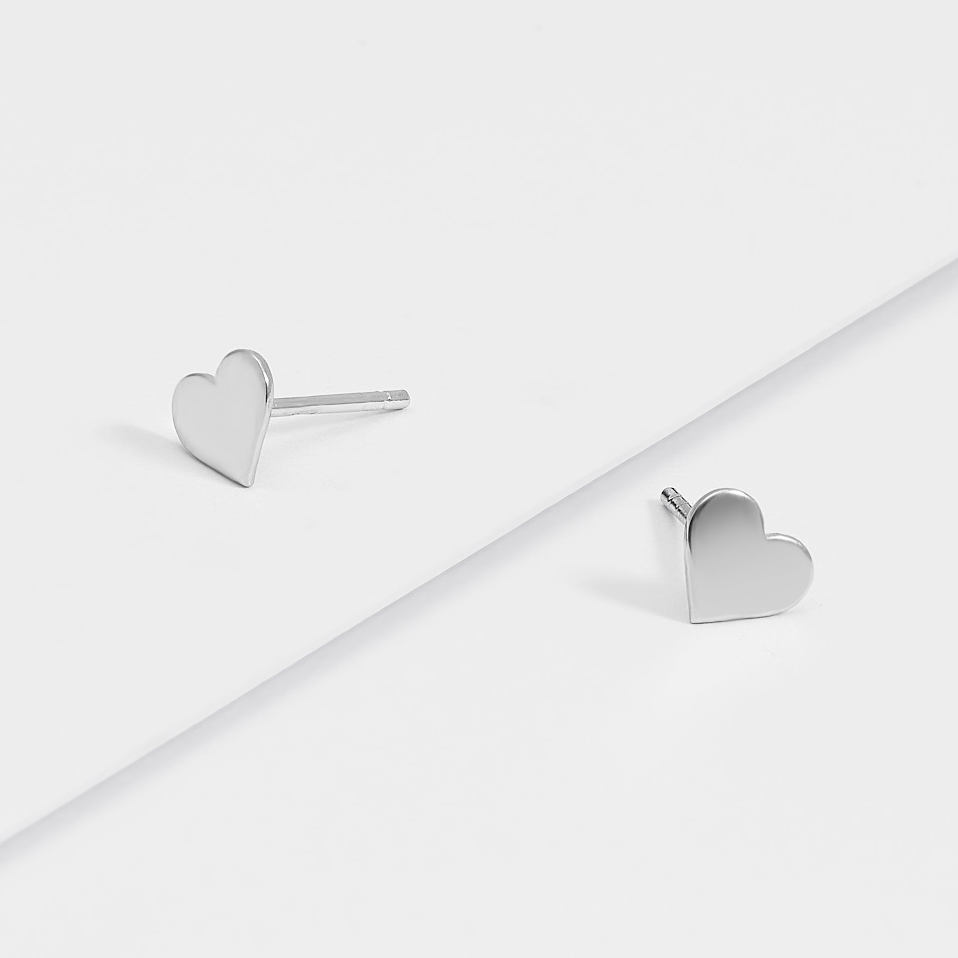 Sterling Silver Plain Heart Disc Stud Earrings 7mm