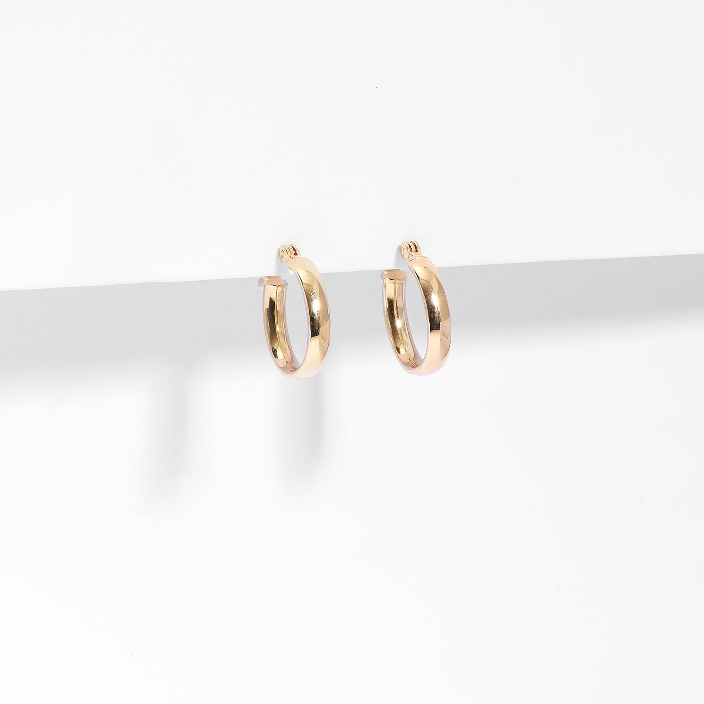 9K Yellow Gold Oval Half Round Hoop Earrings 10x8mm