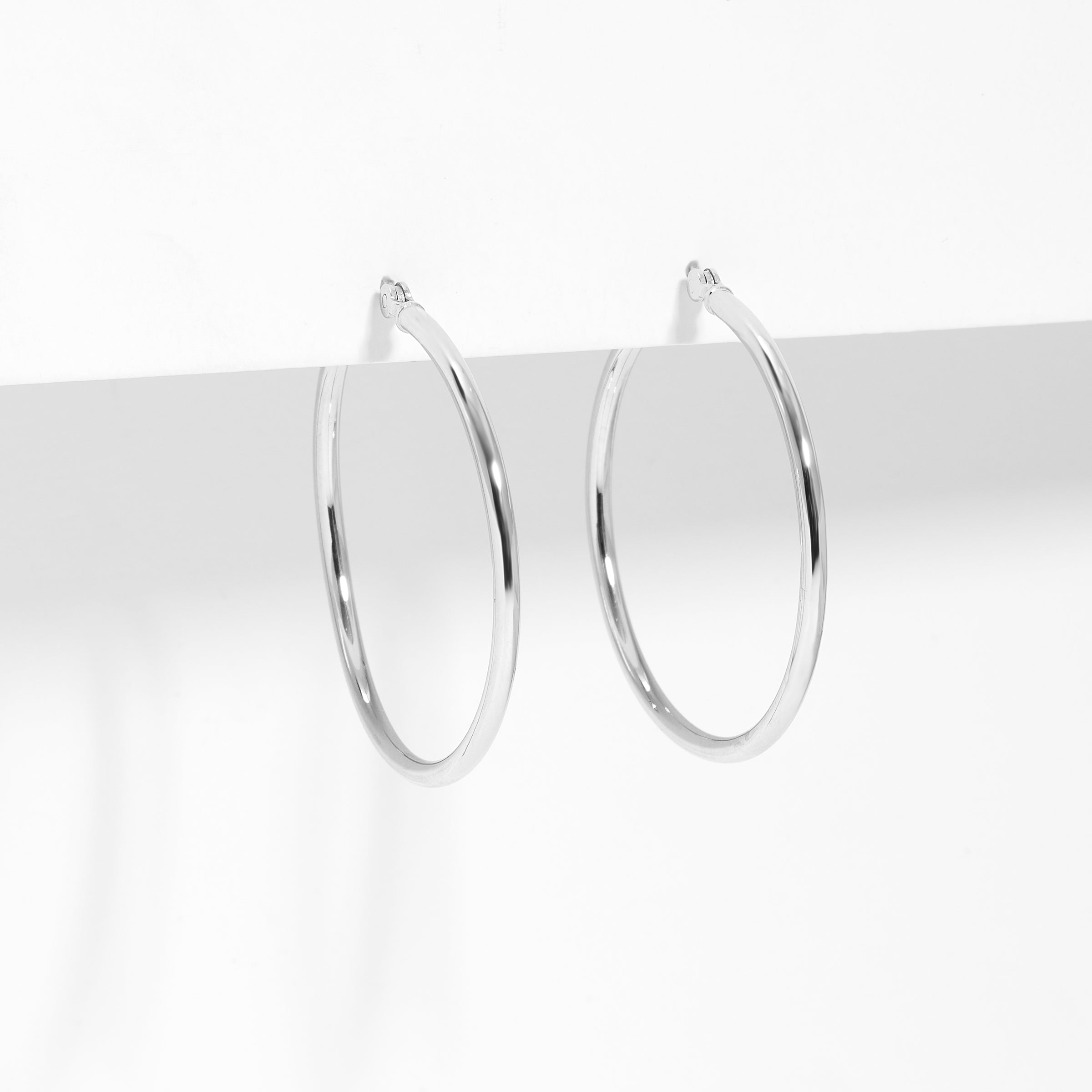 9K White Gold Polished Round Hoop Earrings 25mm