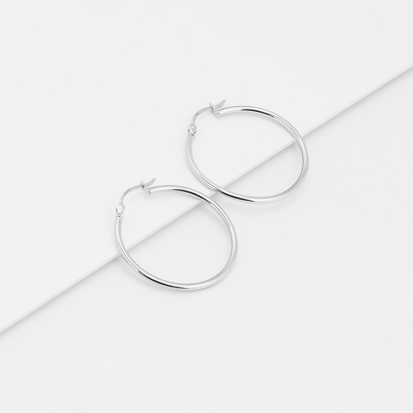 9K White Gold Polished Round Hoop Earrings 25mm