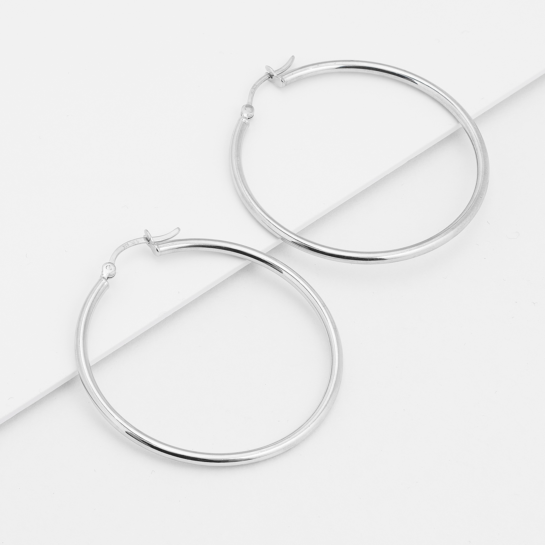 9K White Gold Polished Round Hoop Earrings 35mm
