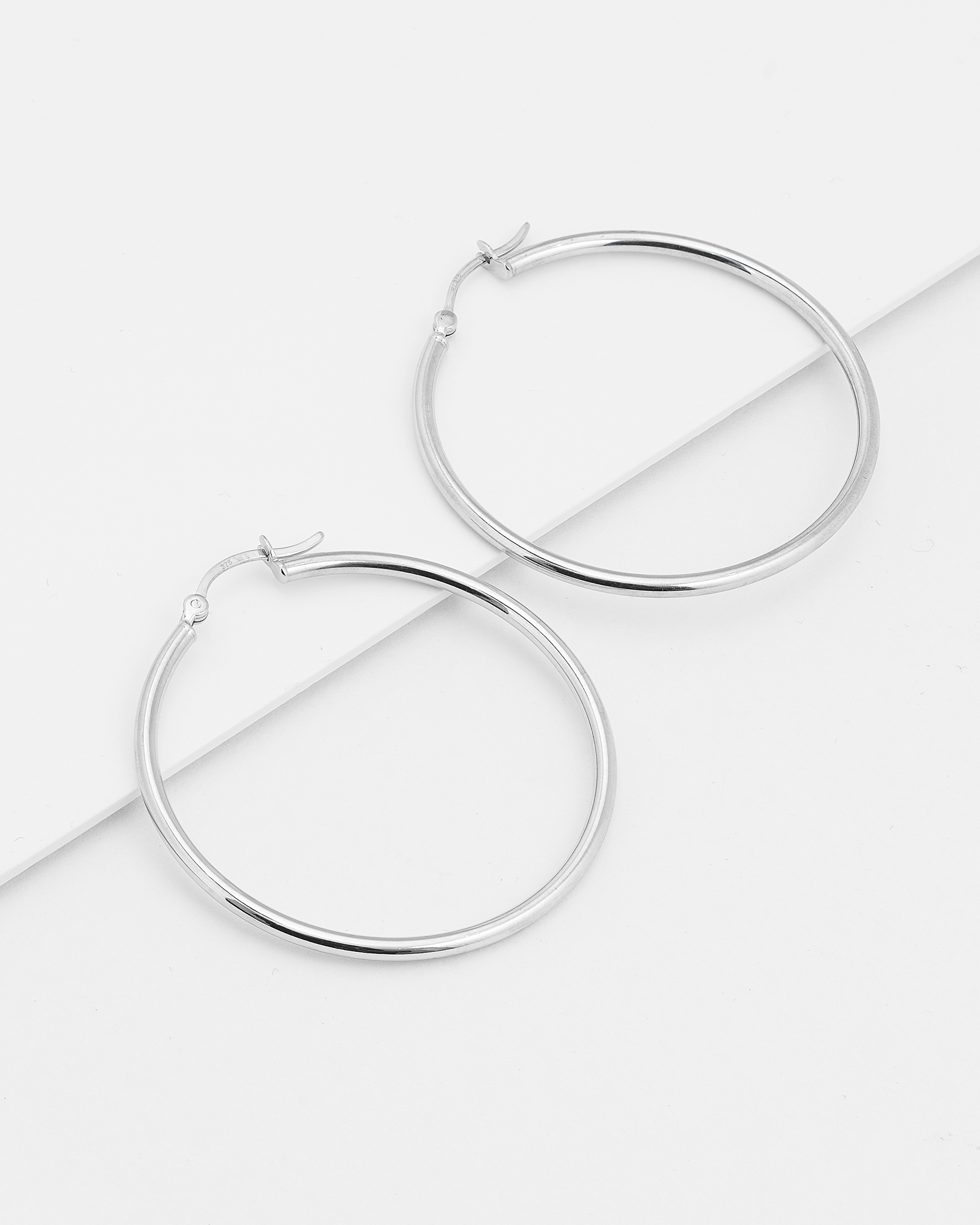 9K White Gold Polished Round Hoop Earrings 35mm
