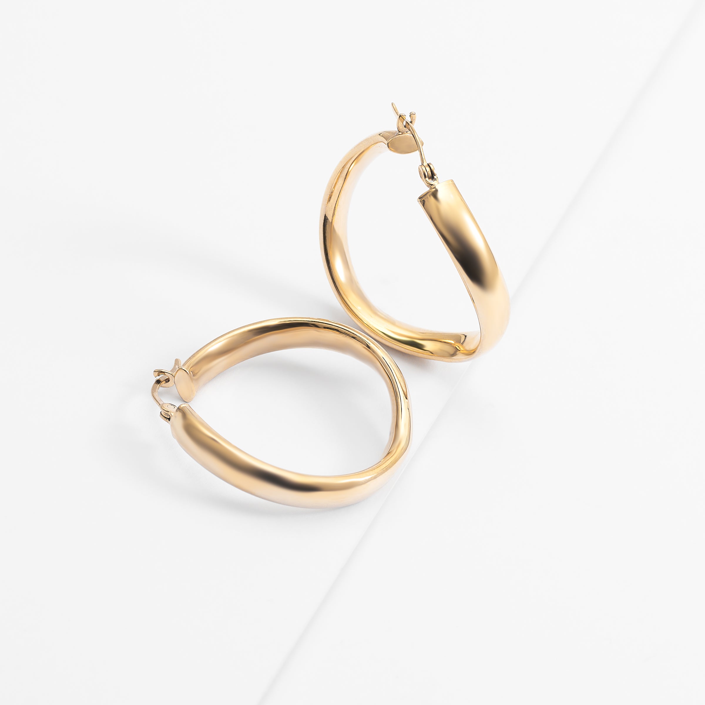 9k Yellow Gold Round Wave Hoop Earrings 25mm