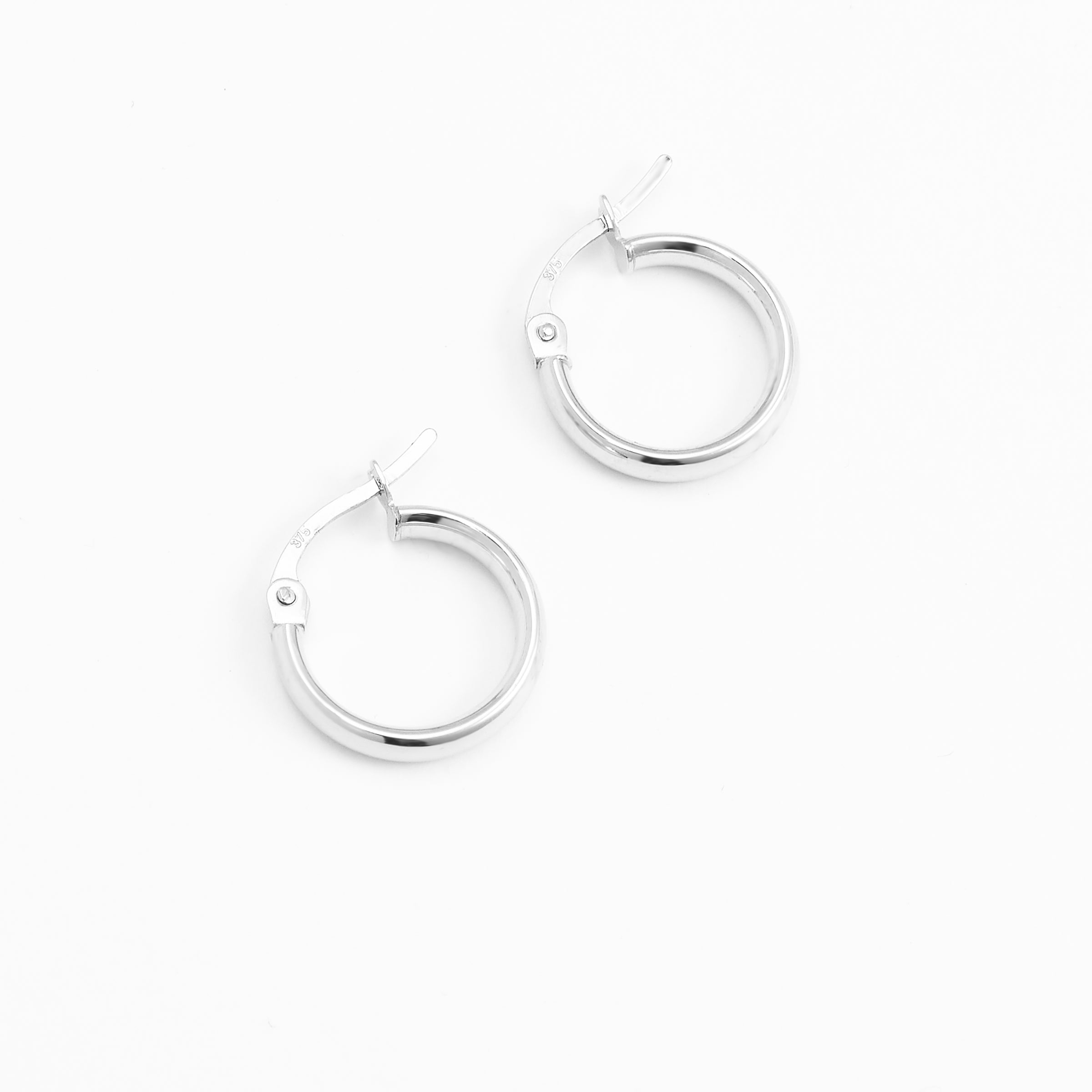 9K White Gold 13.5mm Round Hoop Earrings