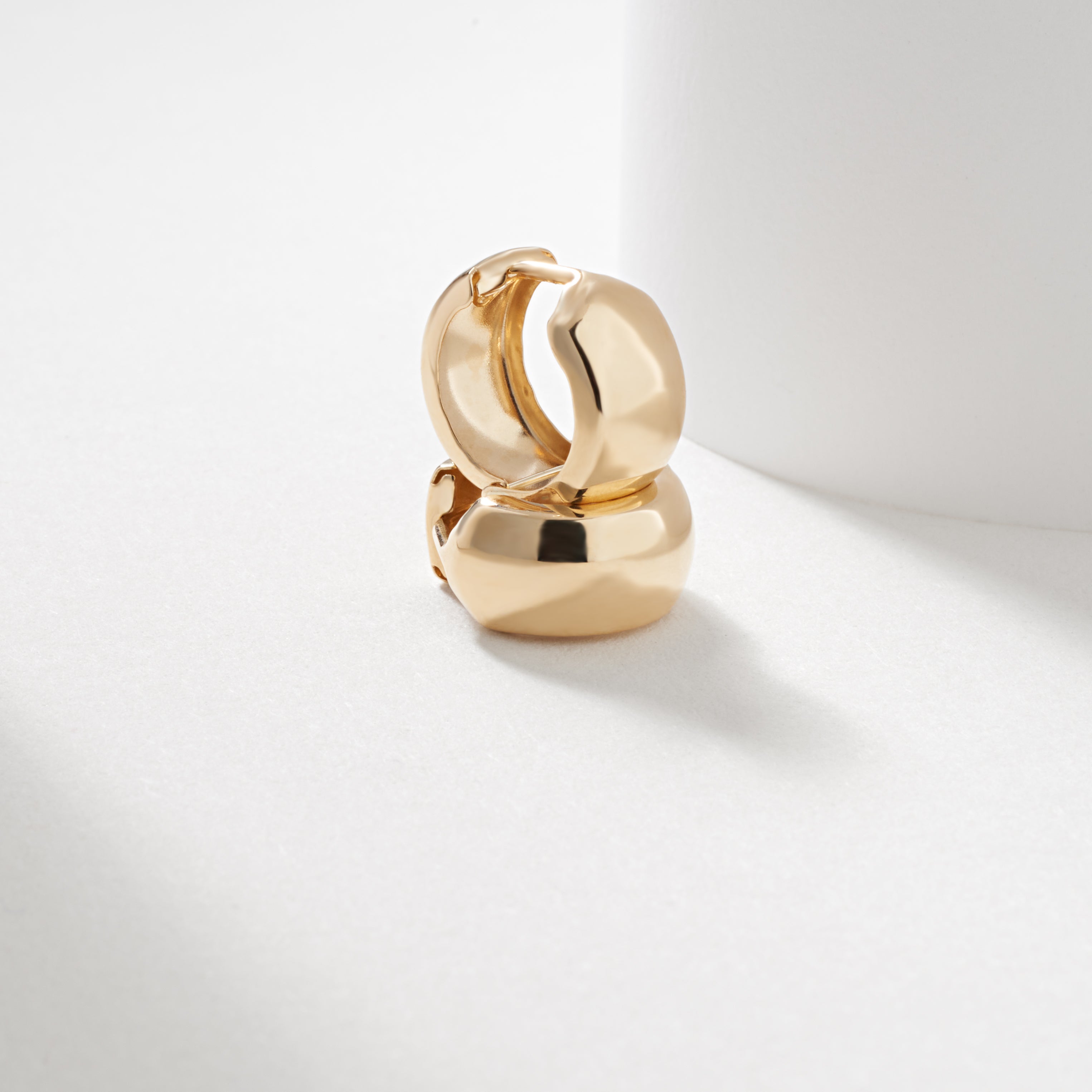 9K Yellow Gold Huggie Earrings 7.5mm