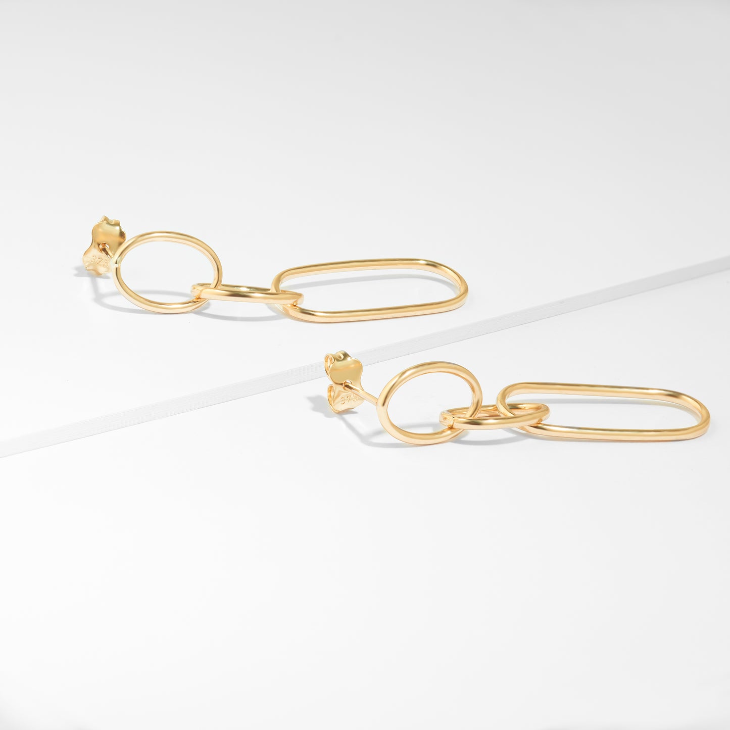 9K Yellow Gold Oval Paperclip Earrings
