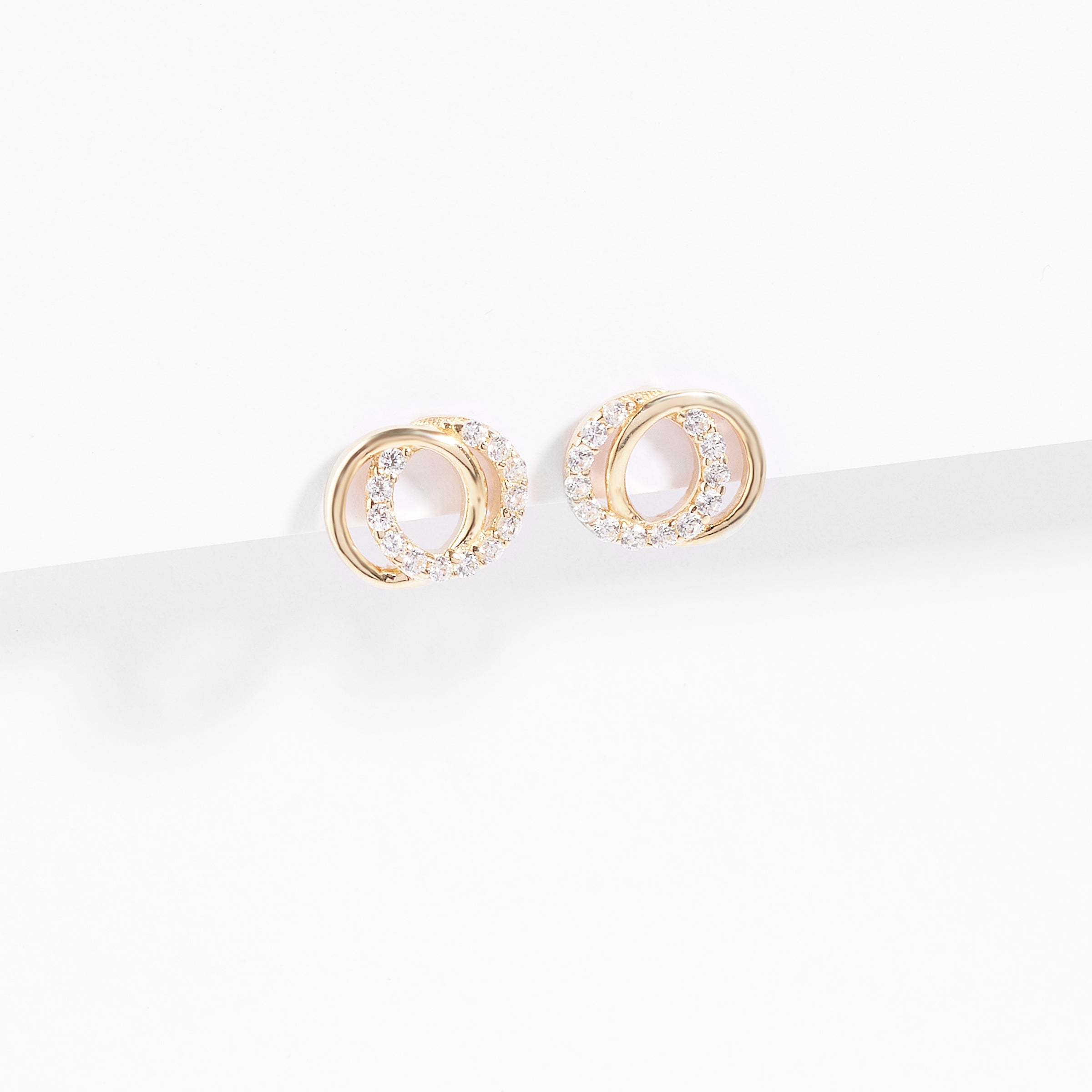 9K Yellow Gold Zirconia Double Circle Stud Earrings.