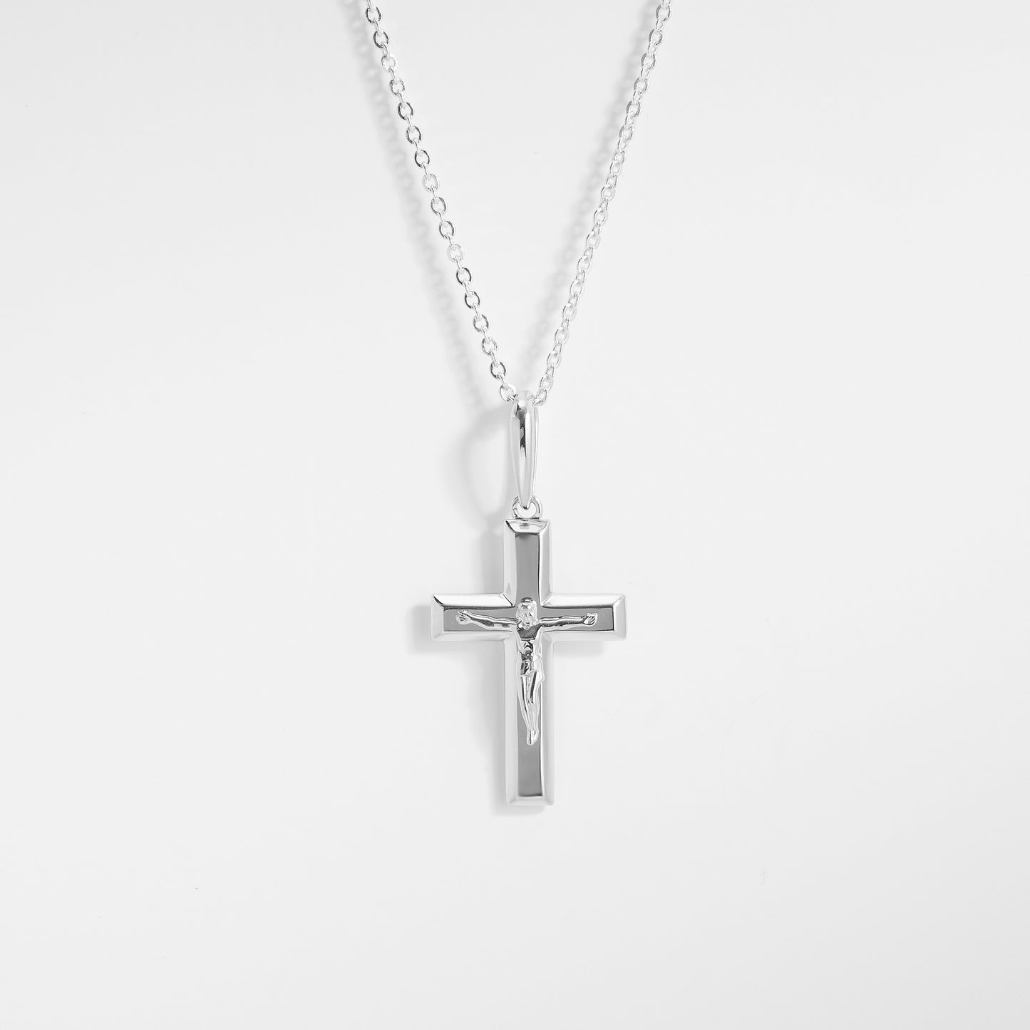 9K White Gold Crucifix Pendant 25x17mm