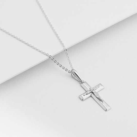 9K White Gold Crucifix Pendant 25x17mm