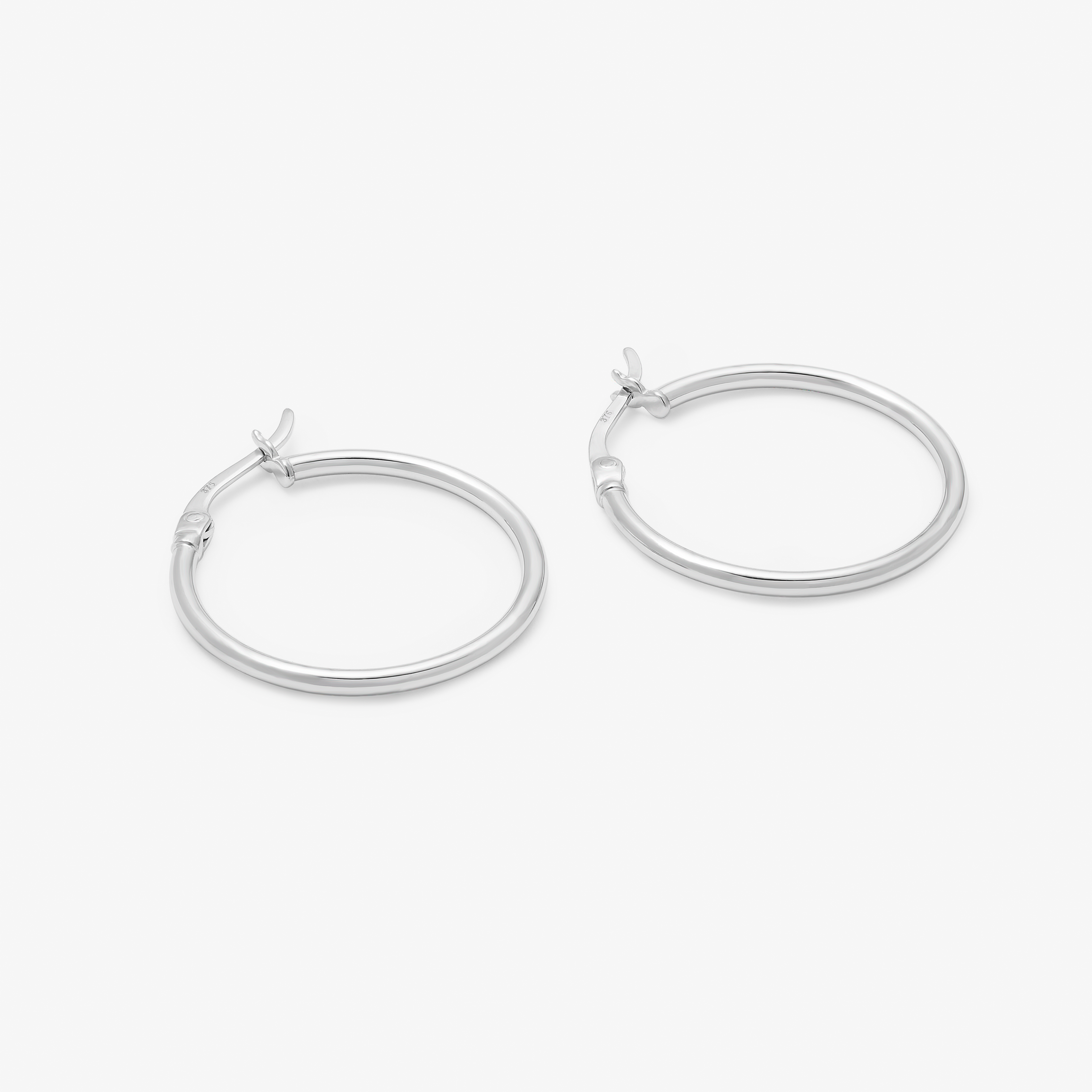 9K White Gold Round Hoop Earrings