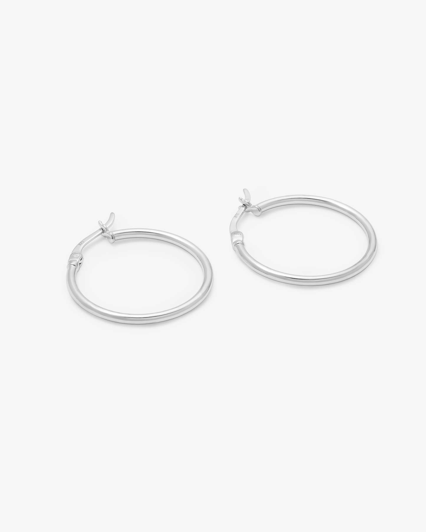 9K White Gold Round Hoop Earrings