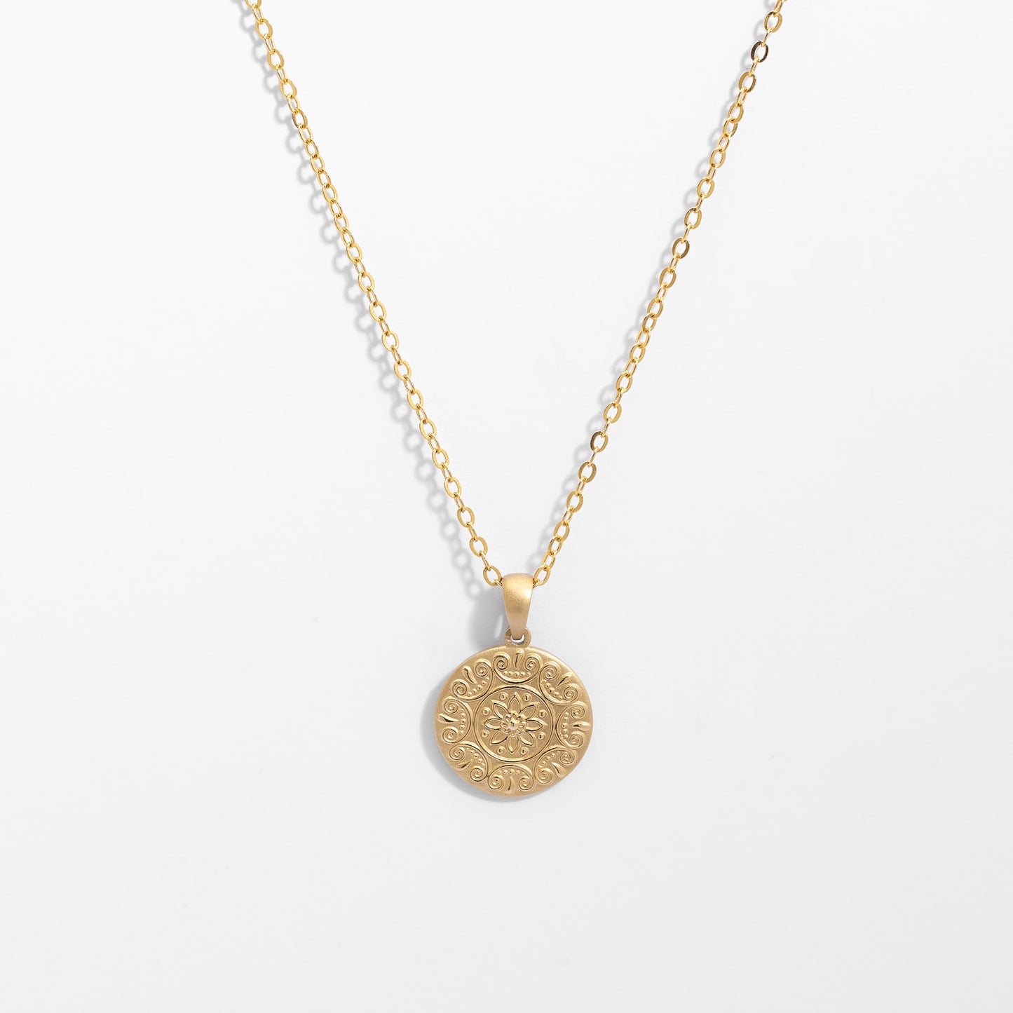 9K Yellow Gold Fancy Mandala Embossed Round Disc Pendant 15mm