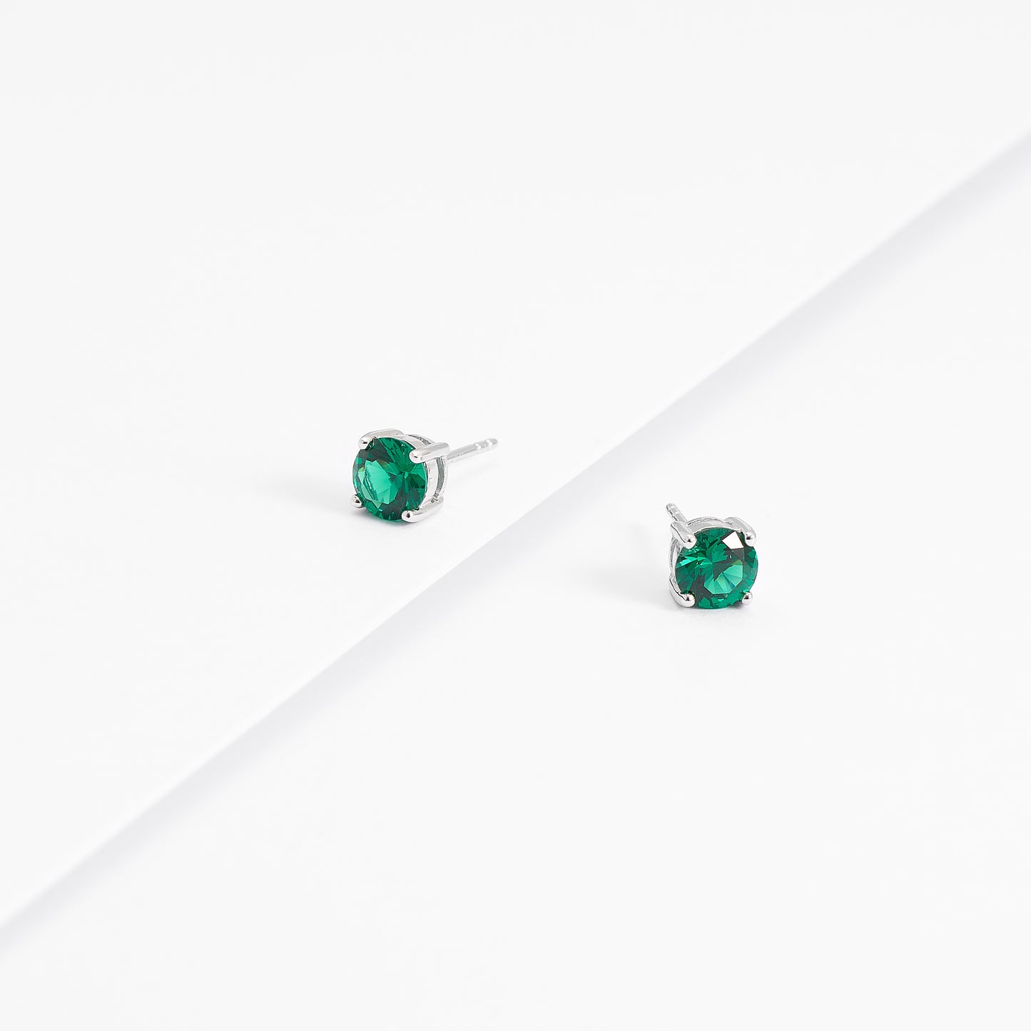 Sterling Silver Green Zirconia Round Stud Earrings 6mm