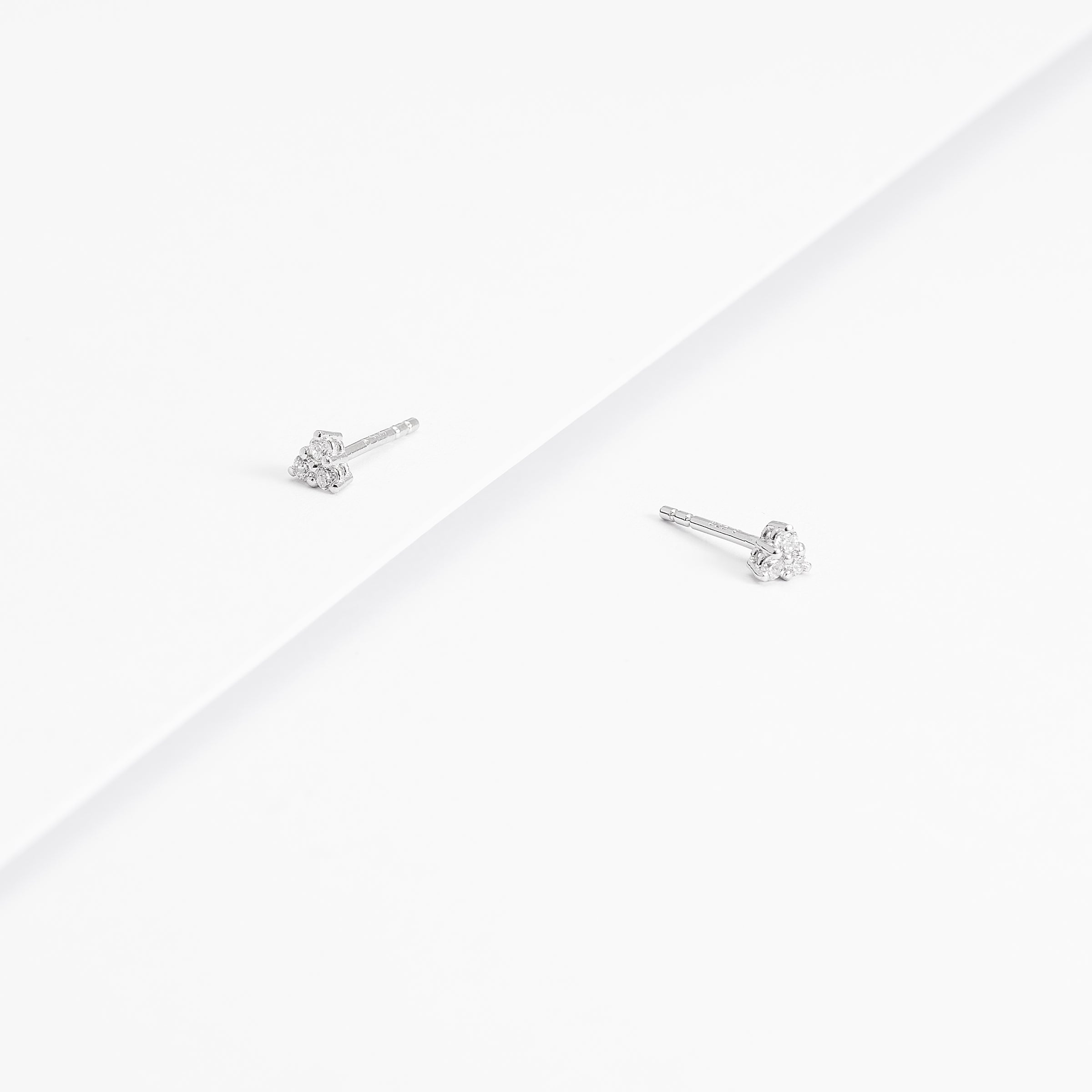 Sterling Silver Zirconia Triangle Stud Earrings 3x1.75mm