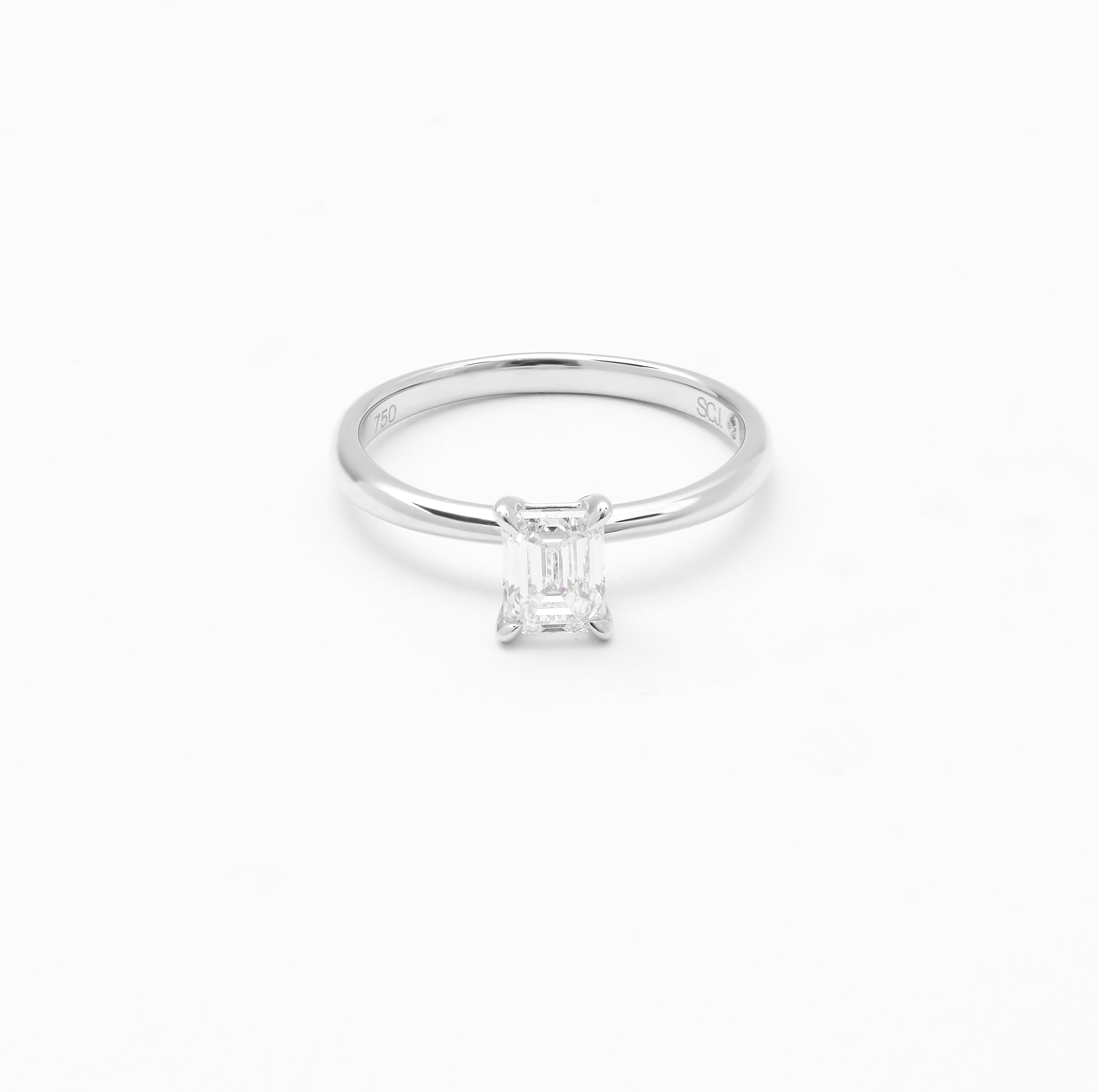 18K White Gold Emerald Cut Diamond Solitaire Engagement Ring 0.75ct