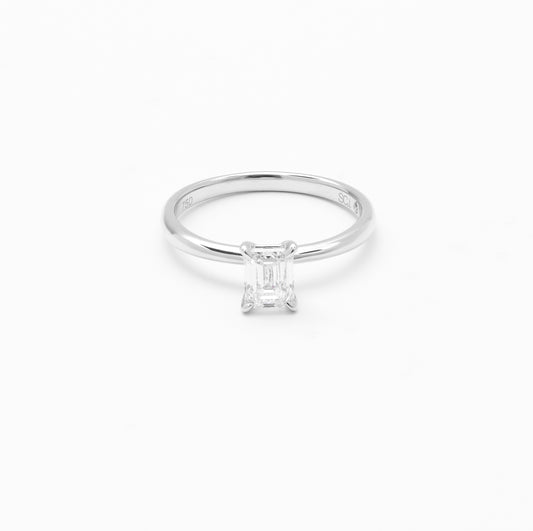 18K White Gold Emerald Cut Diamond Solitaire Engagement Ring 0.75ct