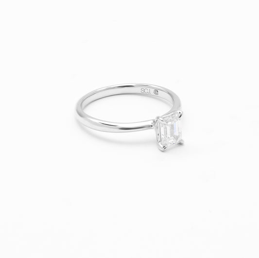 18K White Gold Emerald Cut Diamond Solitaire Engagement Ring 0.75ct