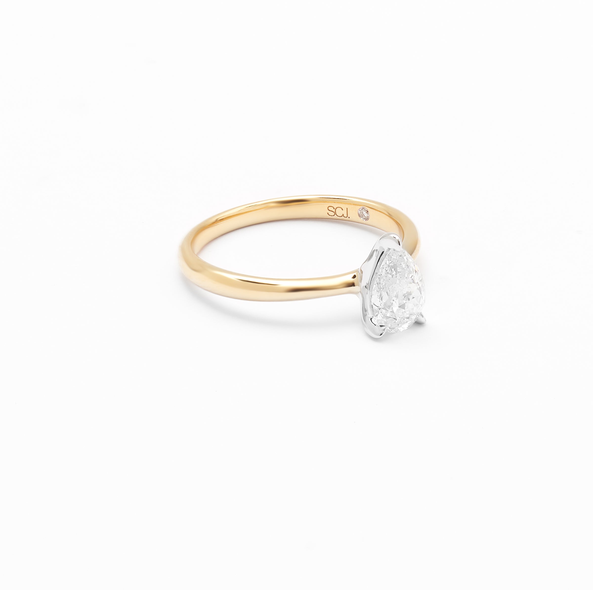 18K Yellow And White Gold Pear Diamond Solitaire Engagement Ring 0.75ct