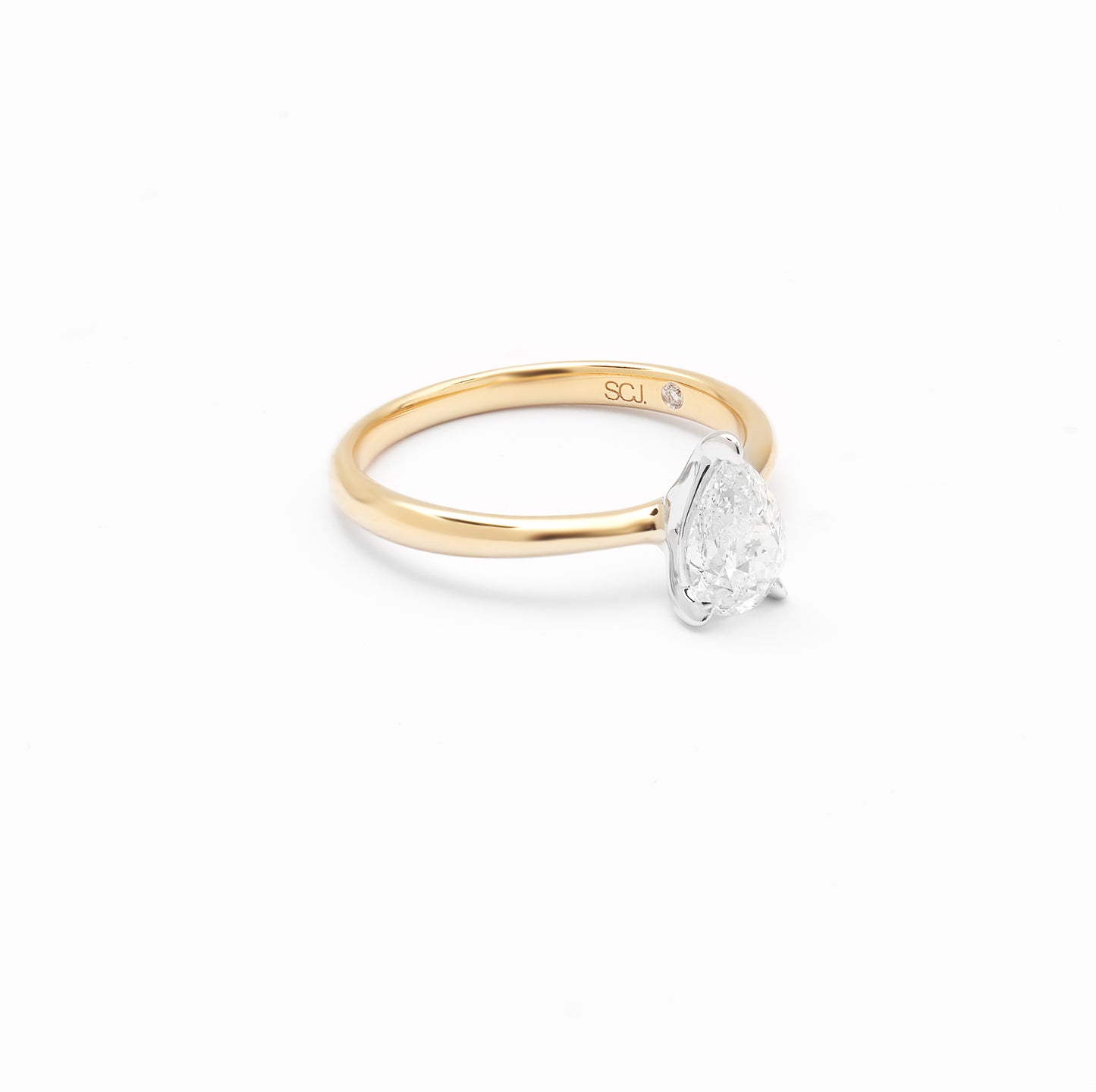 18K Yellow And White Gold Pear Diamond Solitaire Engagement Ring 0.75ct