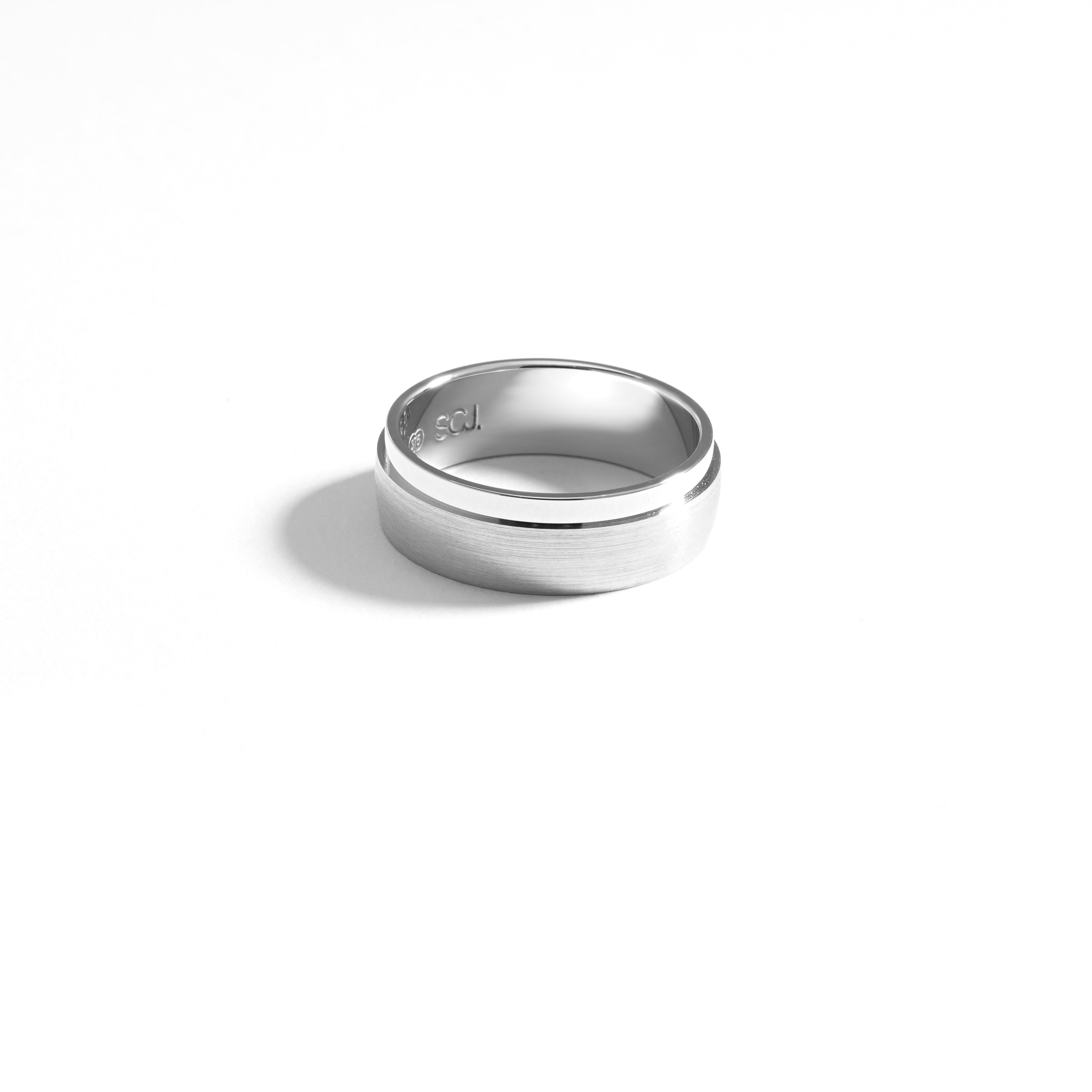 9K White Gold Dual Finish Stepped Edge Band Ring 7mm