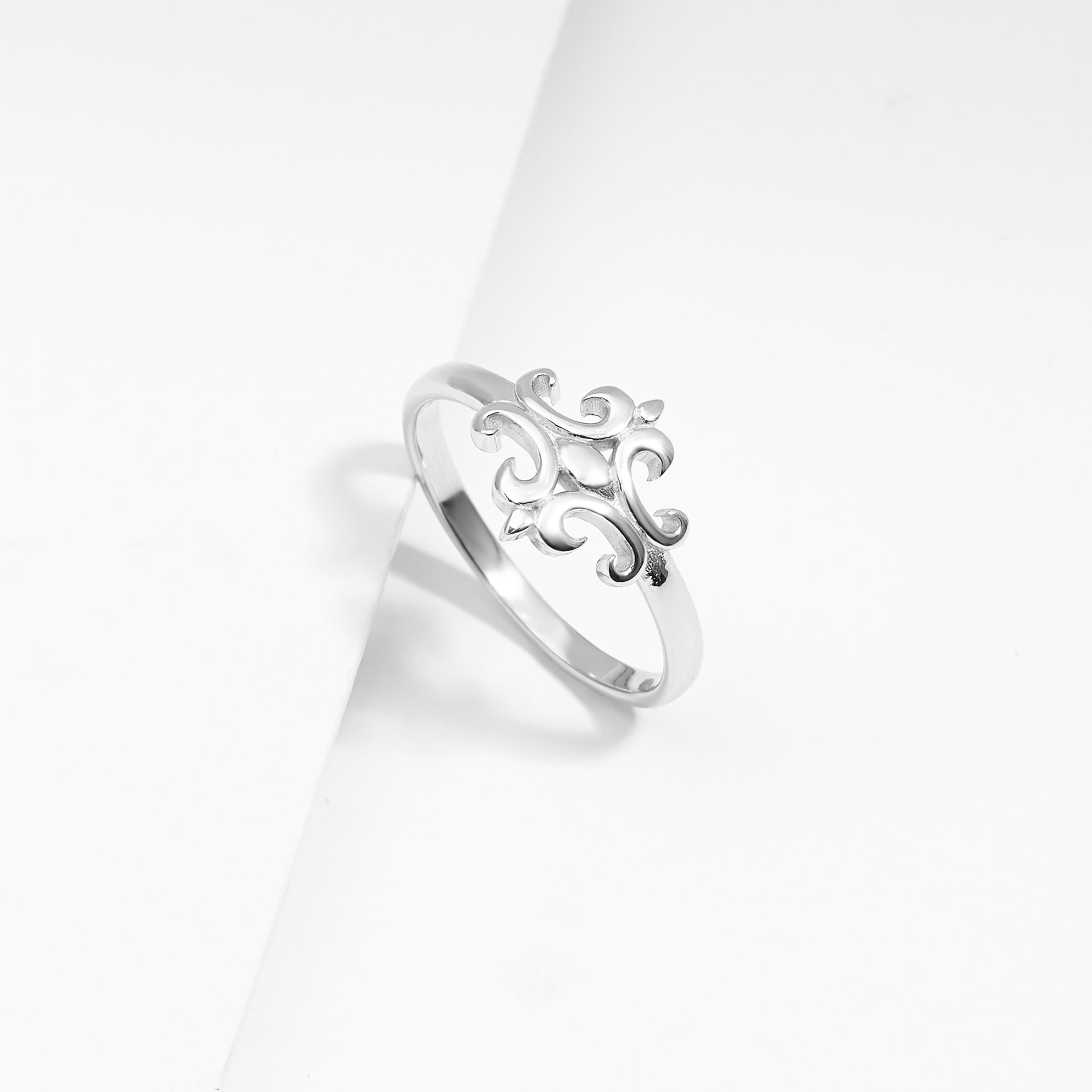 Sterling Silver Fleur De Lis Ring – Simon Curwood Jewellers