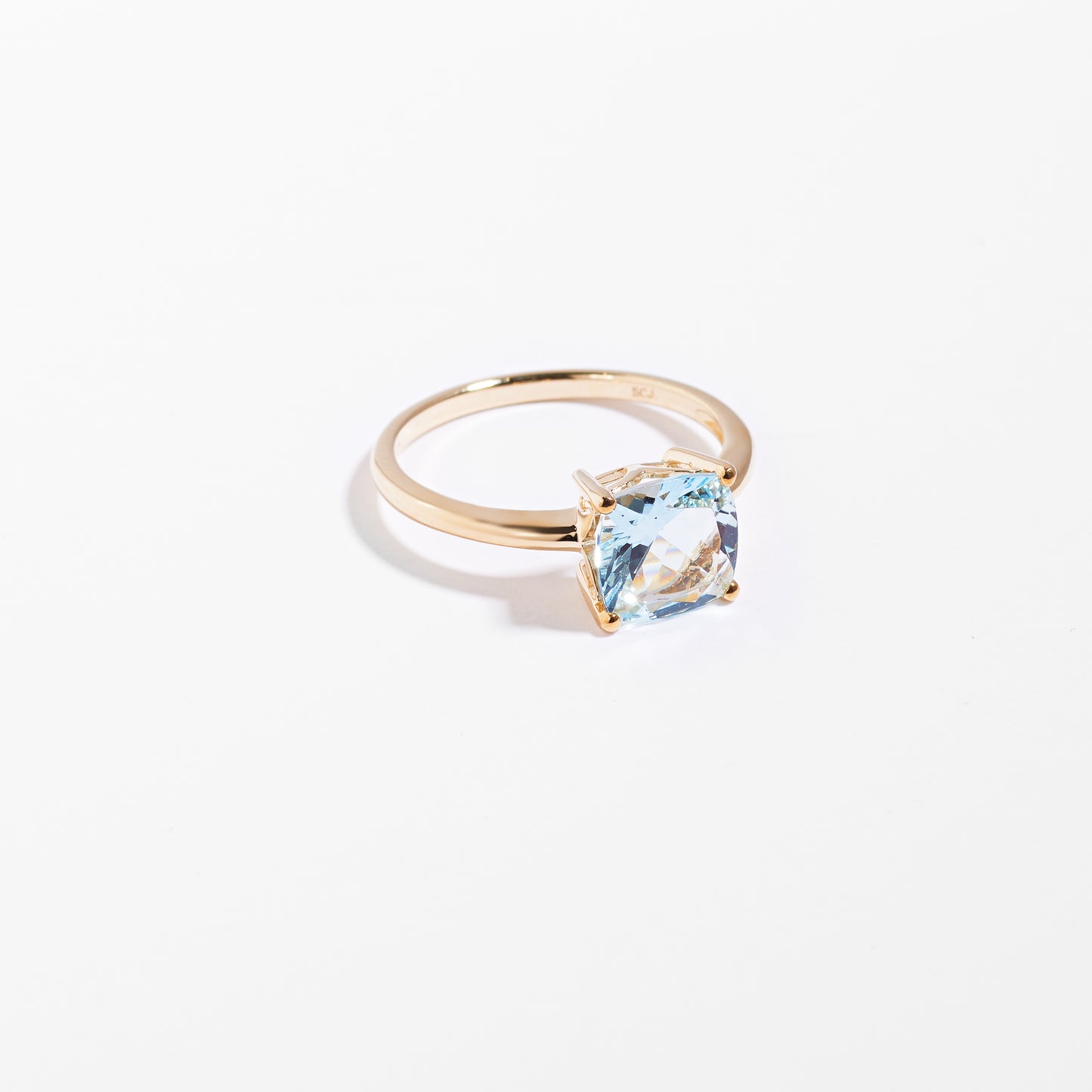 9K Yellow Gold Aquamarine March Birthstone ring