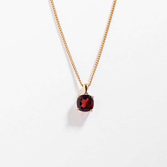 9K Yellow Gold Garnet January Birthstone Pendant