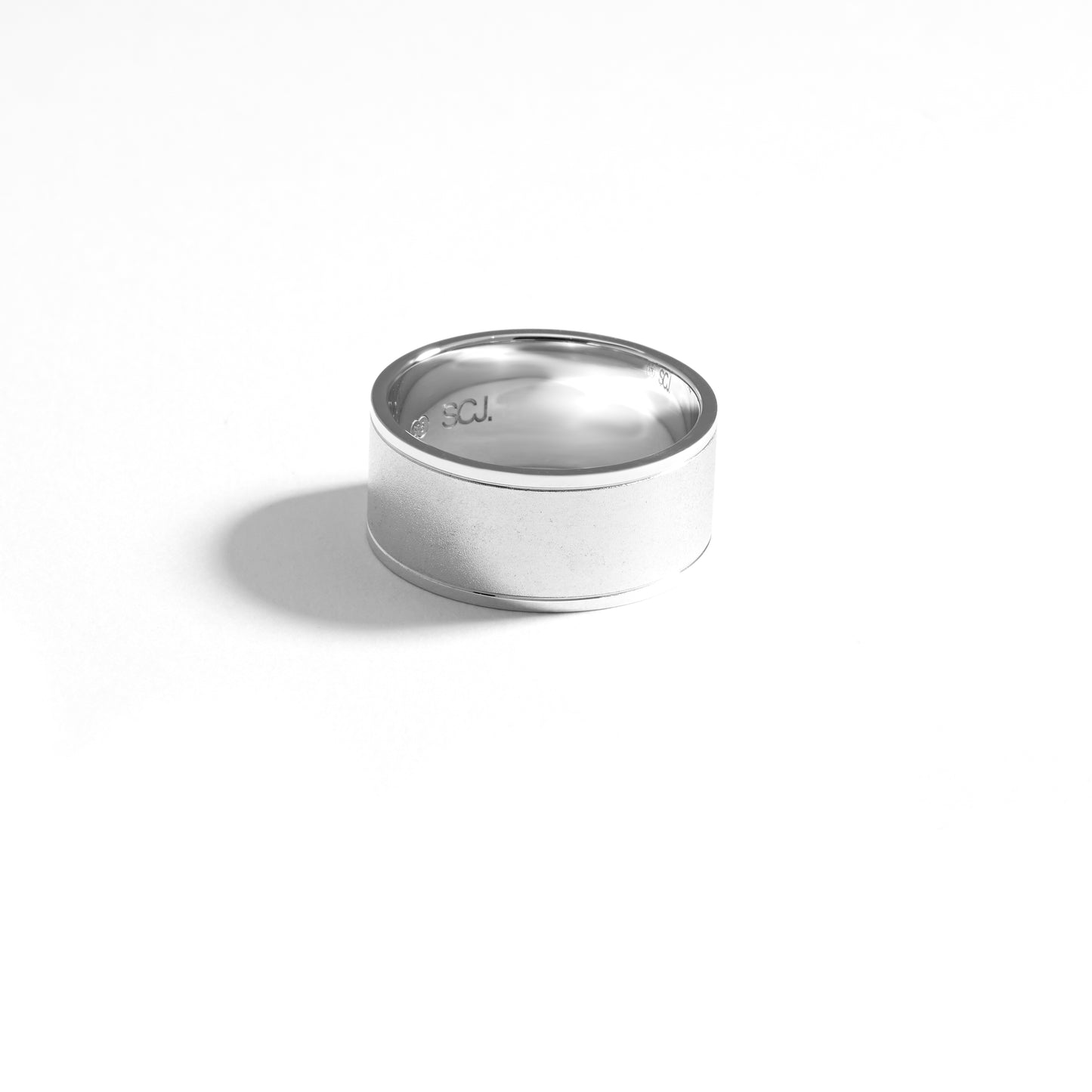 9K White Gold Matte Finish Centre and Polished Edge Band Ring 10mm