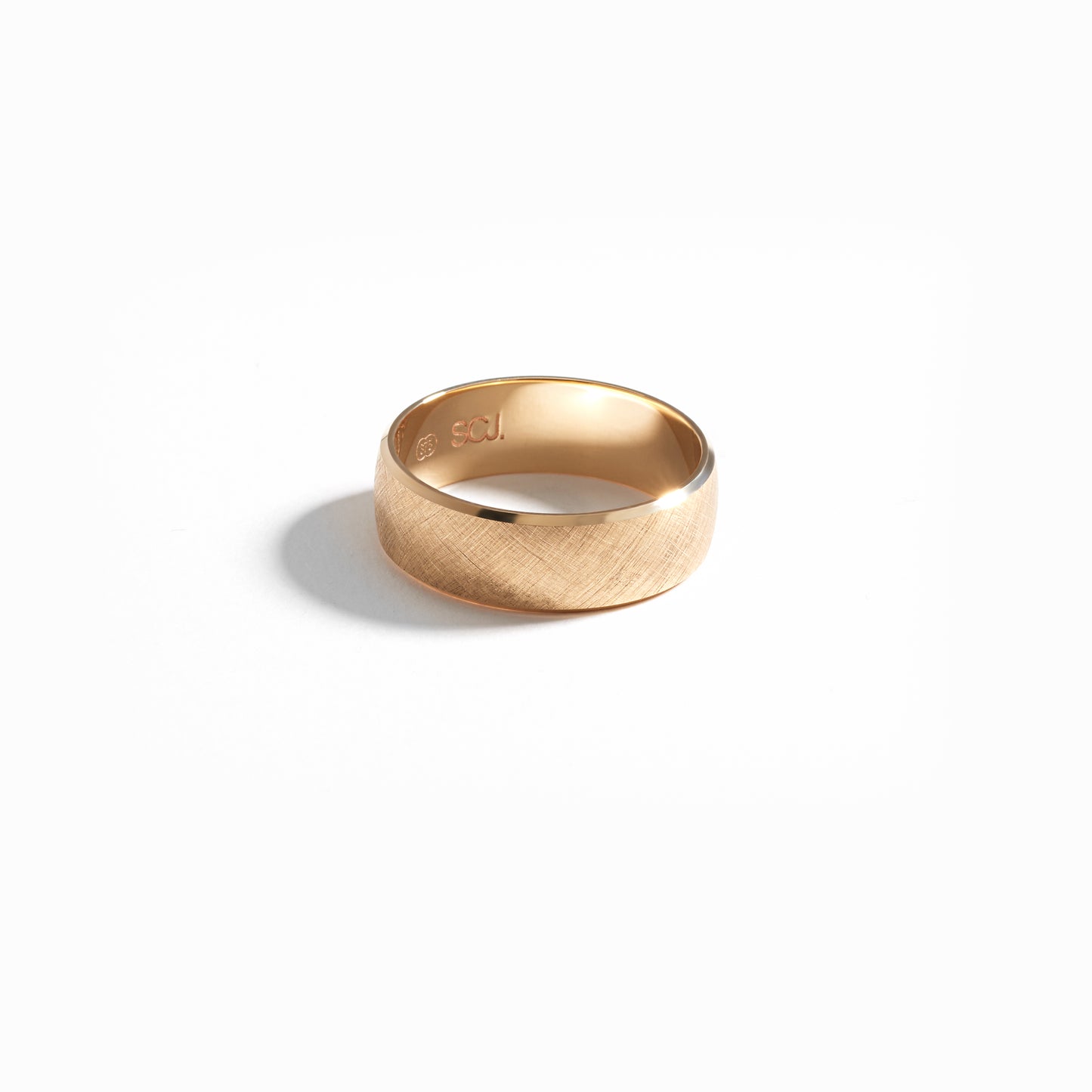9K Yellow Gold Half Round Band Ring With A Crosshatch Finish Centre And Bevel Edges 7mm