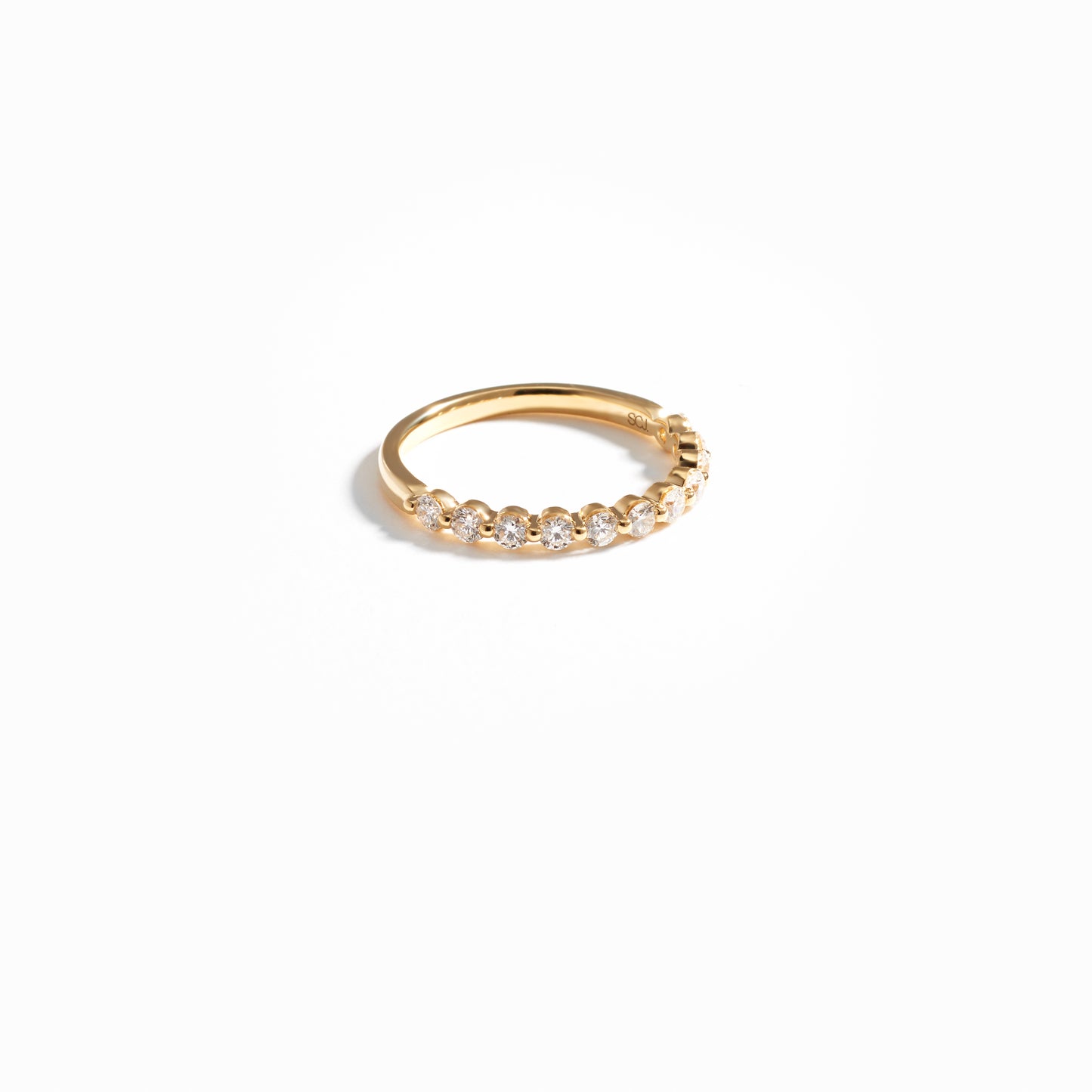 18K Yellow Gold 0.27tdw Round Brilliant Diamond Floating Wedding Ring