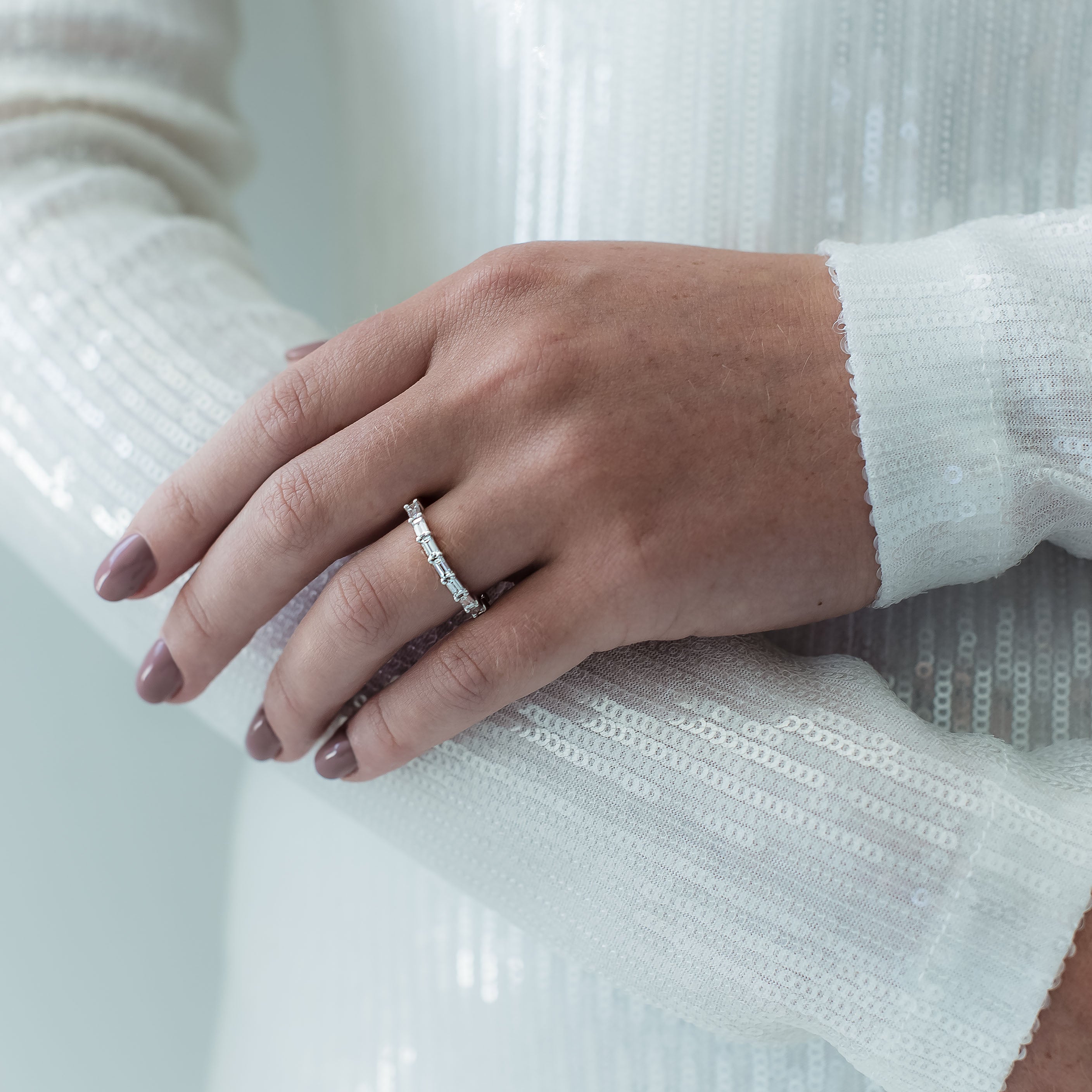 18K Yellow And White Gold Baguette Lab Diamond Floating Band