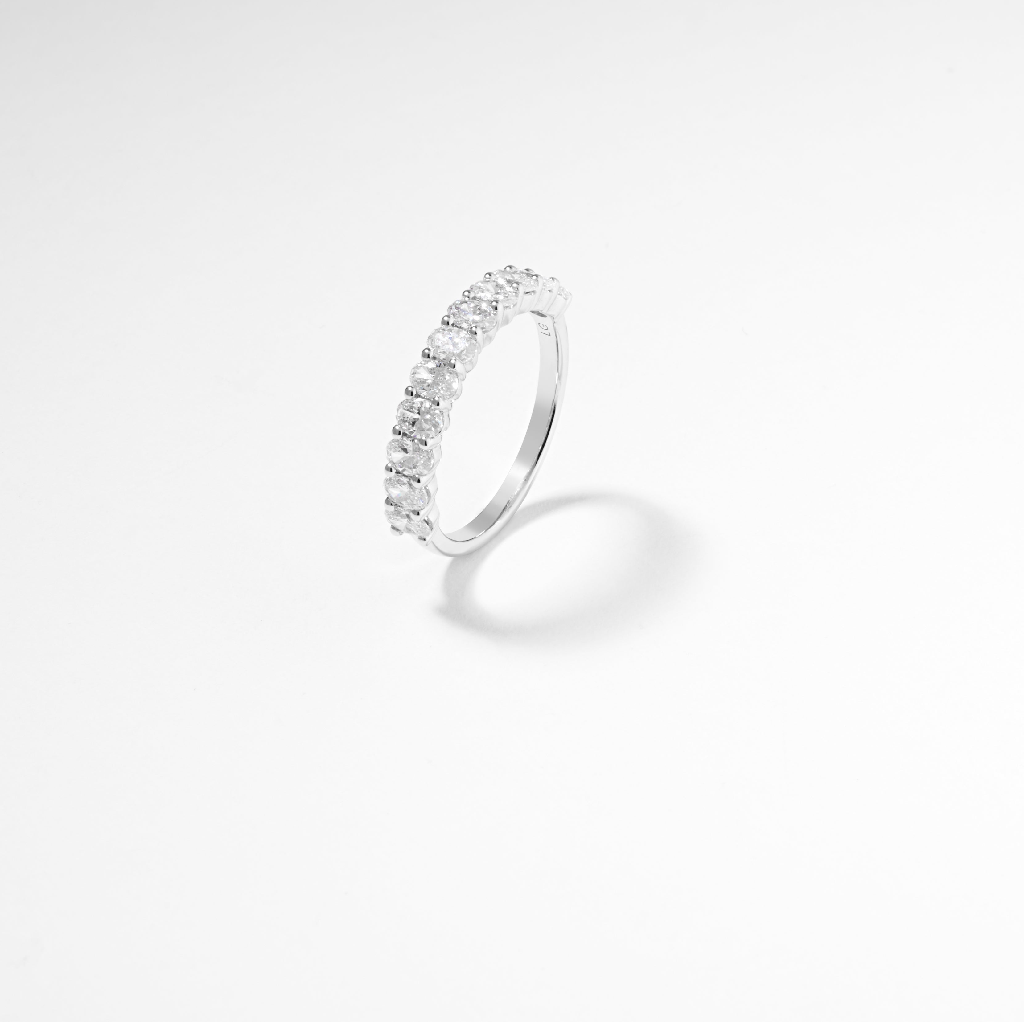 18K White Gold Oval Lab Diamond Floating Band 1.3tdw